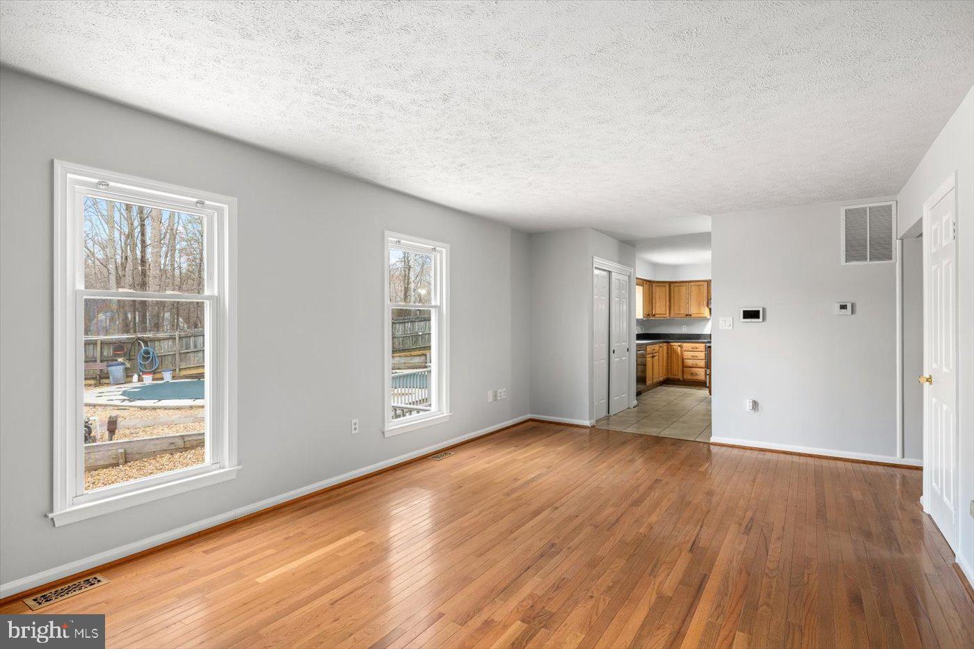 WINDSOR ESTATES - Residential