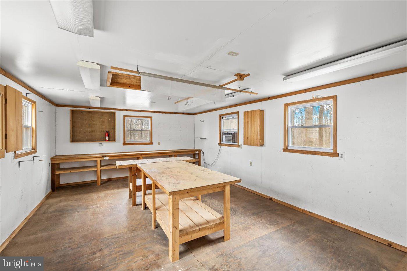 WINDSOR ESTATES - Residential