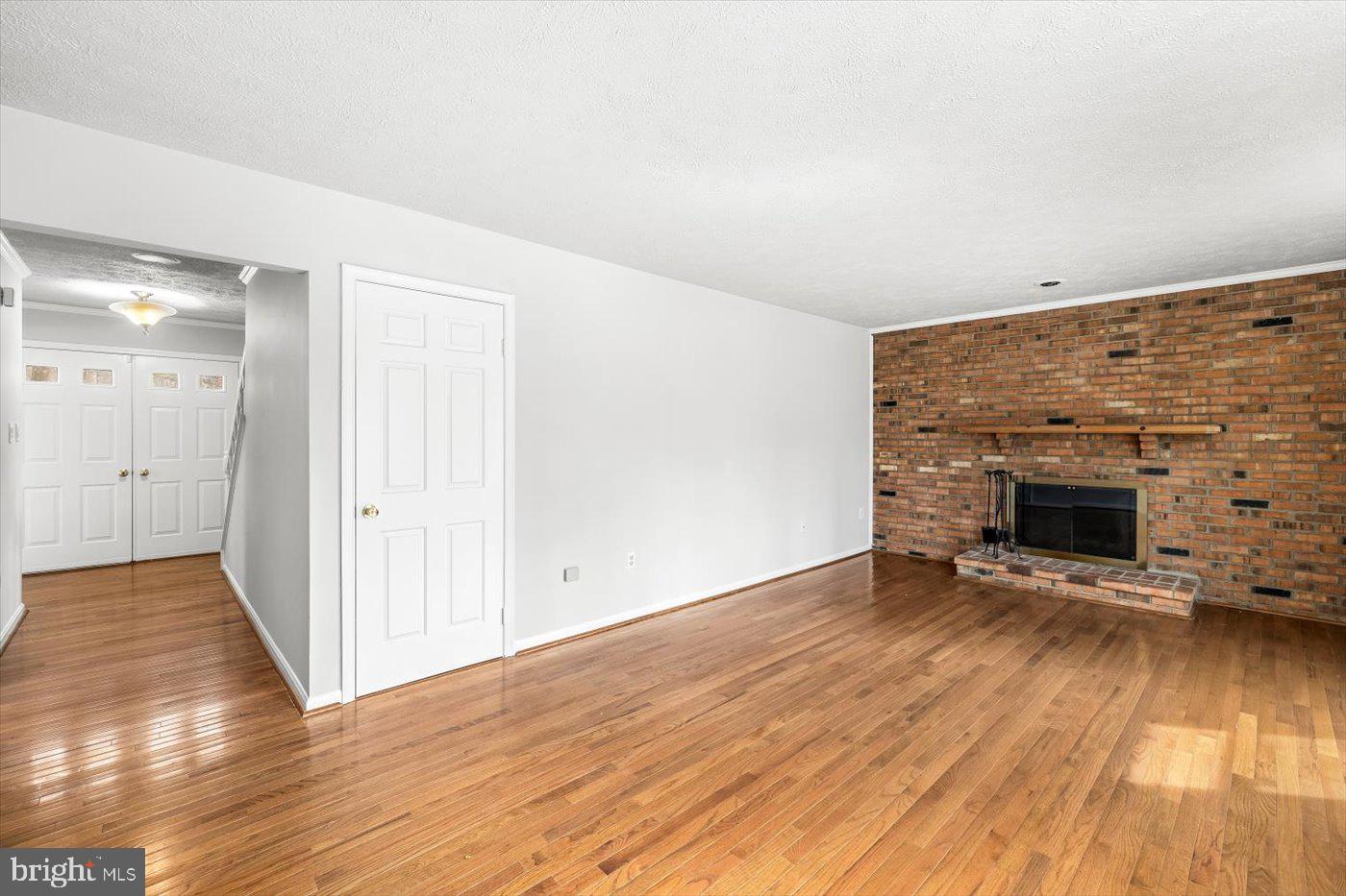 WINDSOR ESTATES - Residential