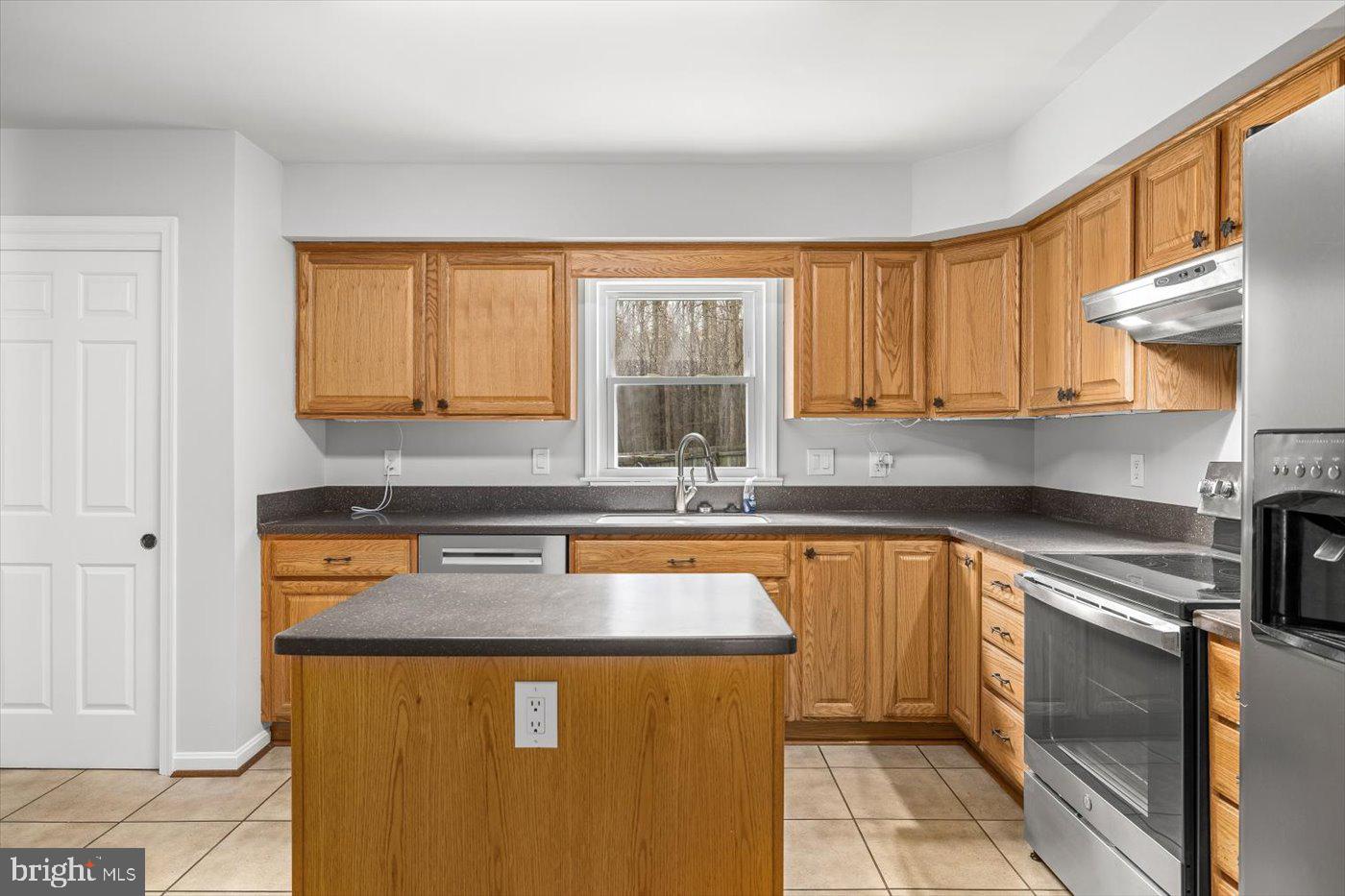 WINDSOR ESTATES - Residential