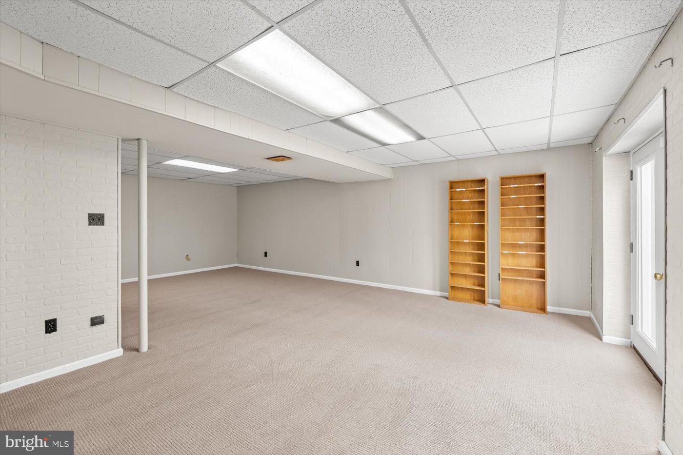 WINDSOR ESTATES - Residential