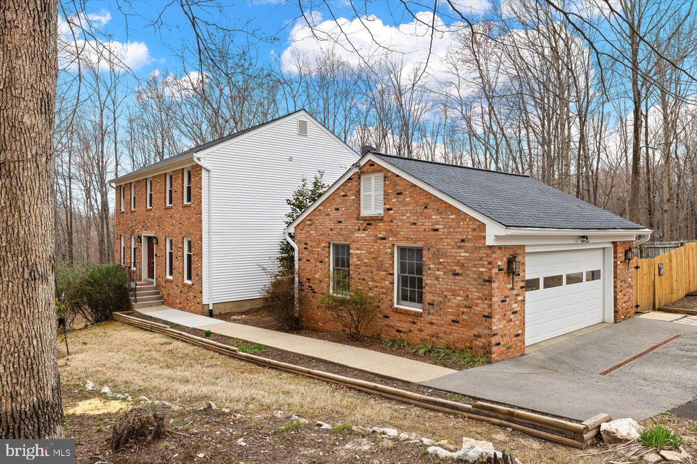 WINDSOR ESTATES - Residential