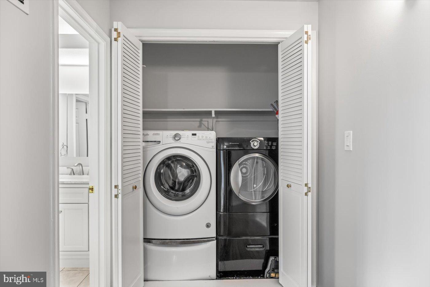 WINDSOR ESTATES - Residential