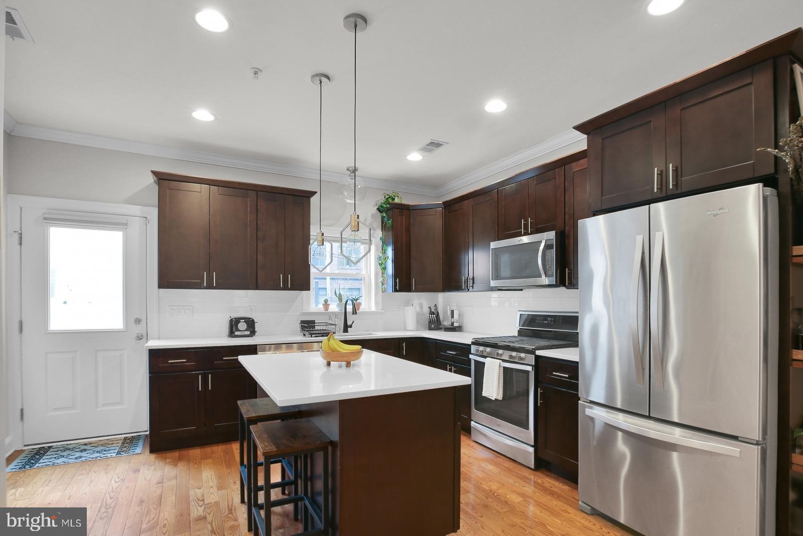 OLDE KENSINGTON - Residential Lease