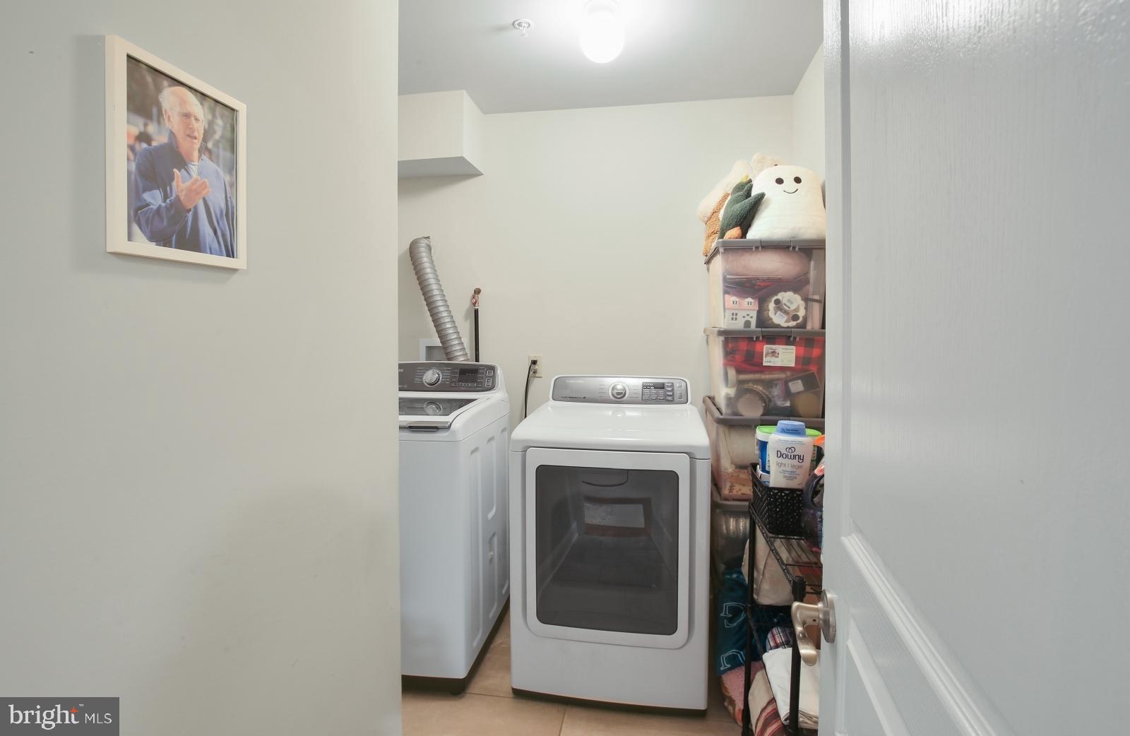 OLDE KENSINGTON - Residential Lease