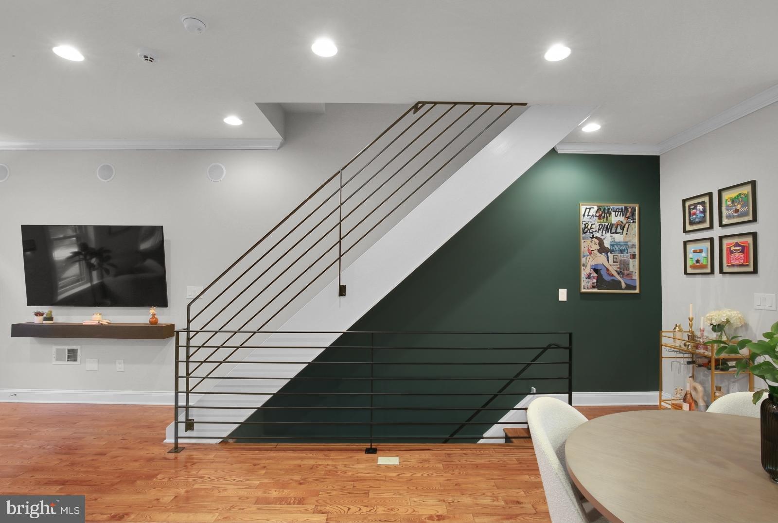 OLDE KENSINGTON - Residential Lease