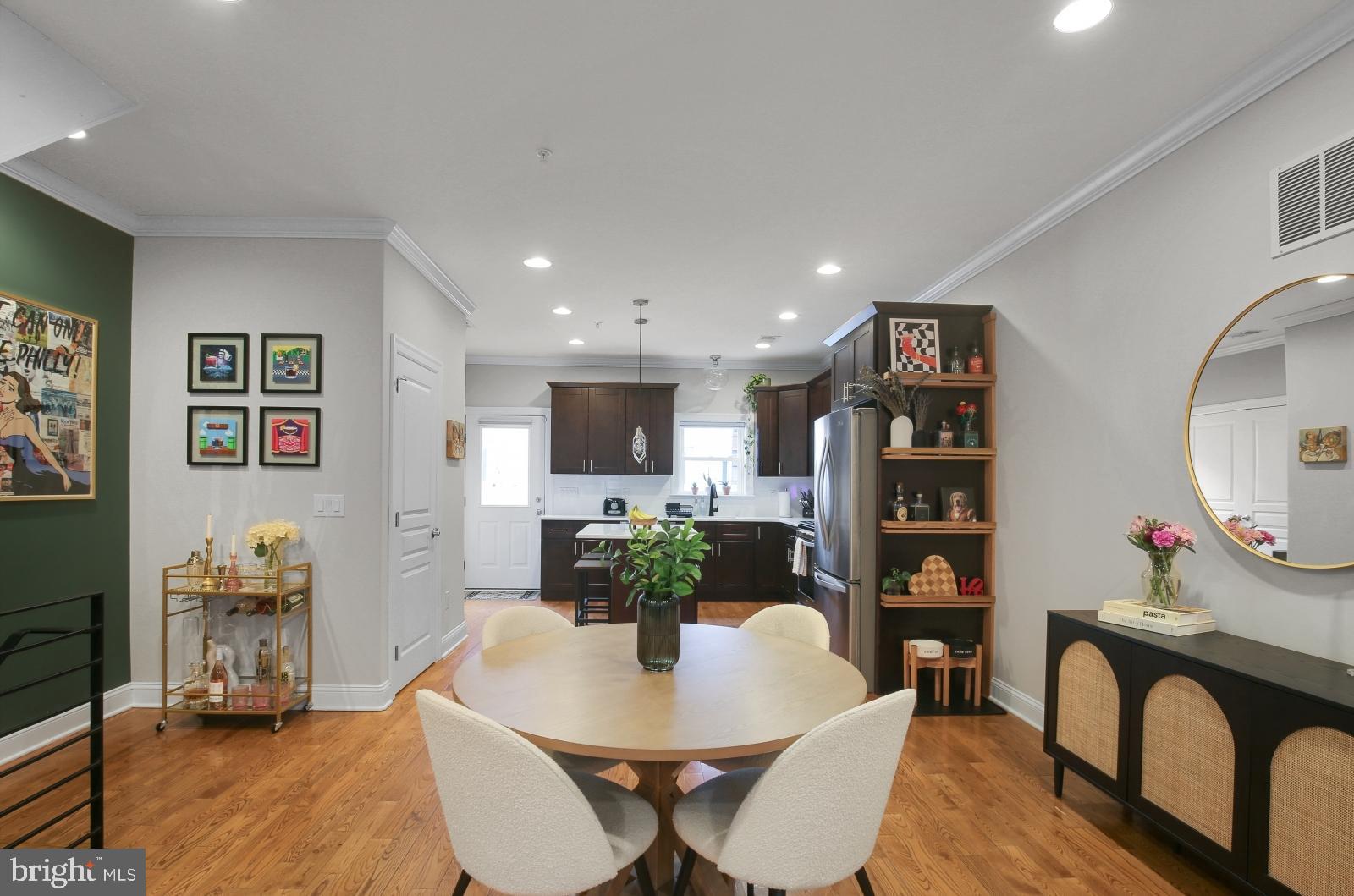 OLDE KENSINGTON - Residential Lease