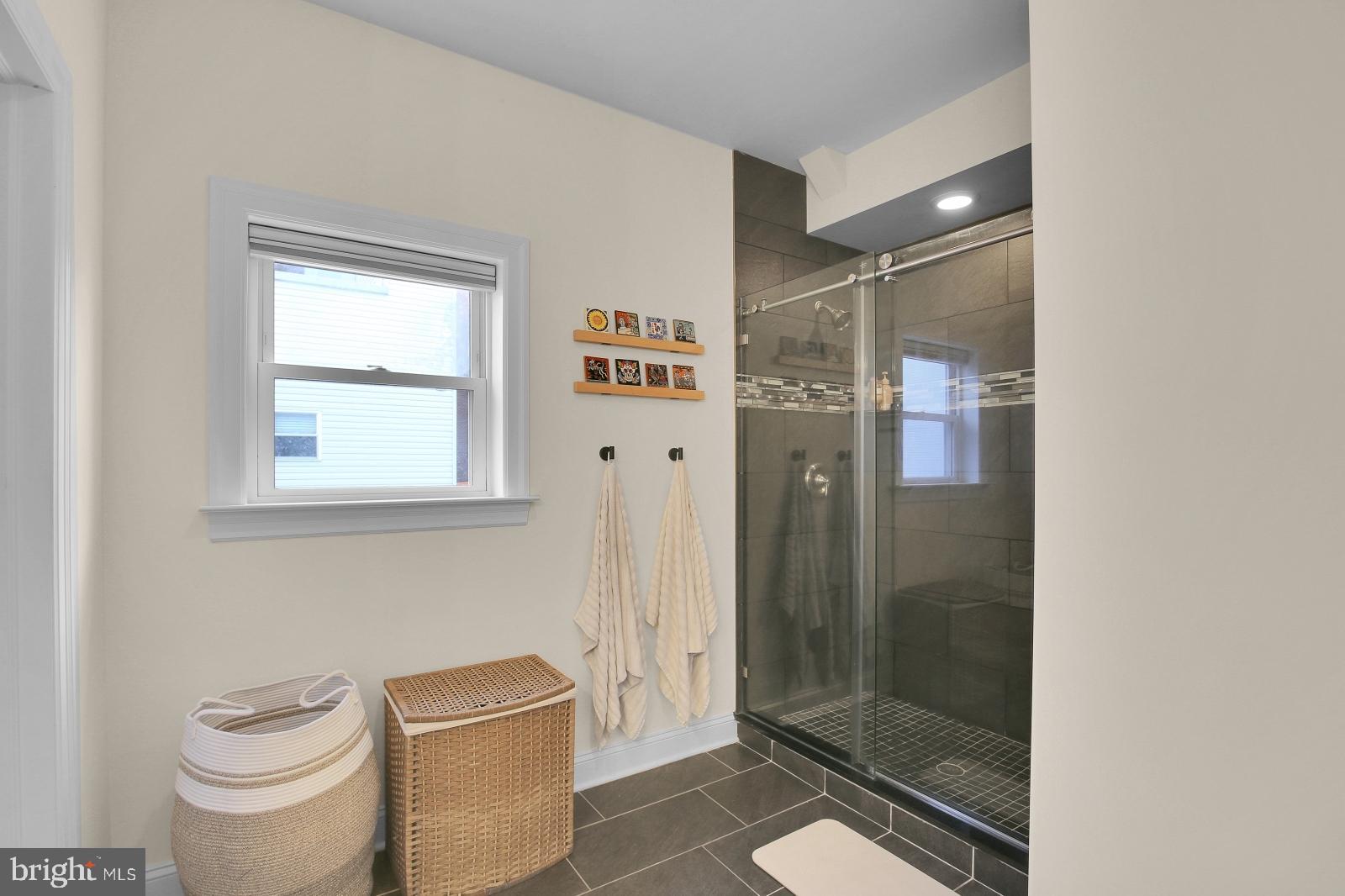 OLDE KENSINGTON - Residential Lease