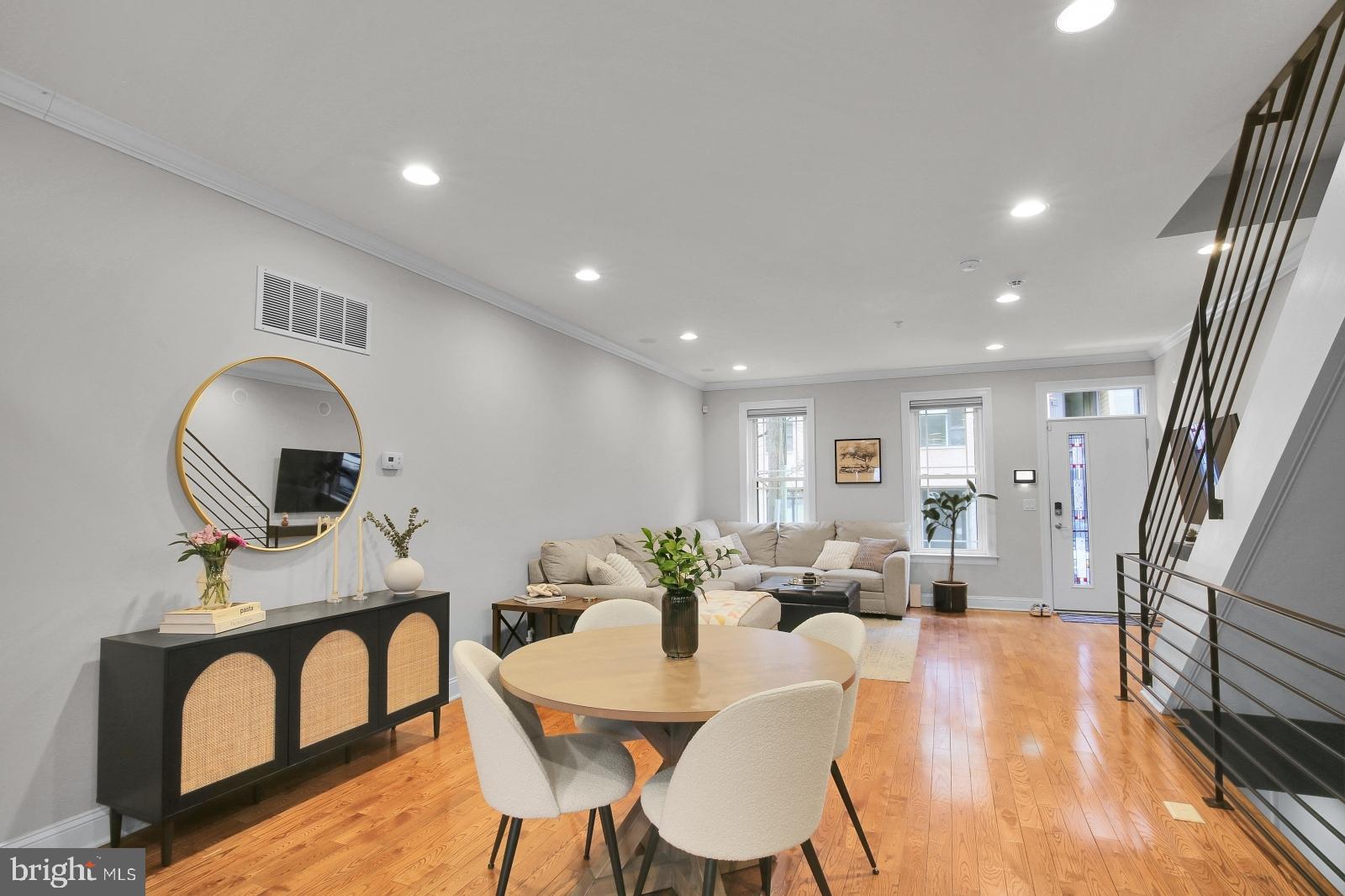 OLDE KENSINGTON - Residential Lease