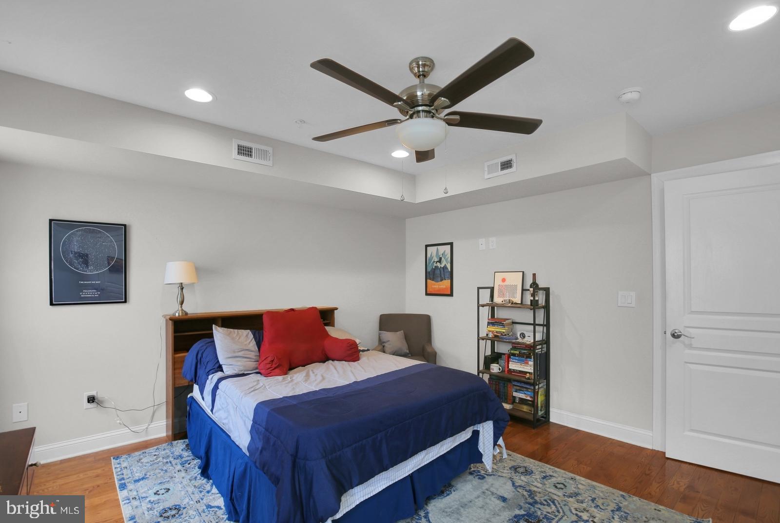 OLDE KENSINGTON - Residential Lease