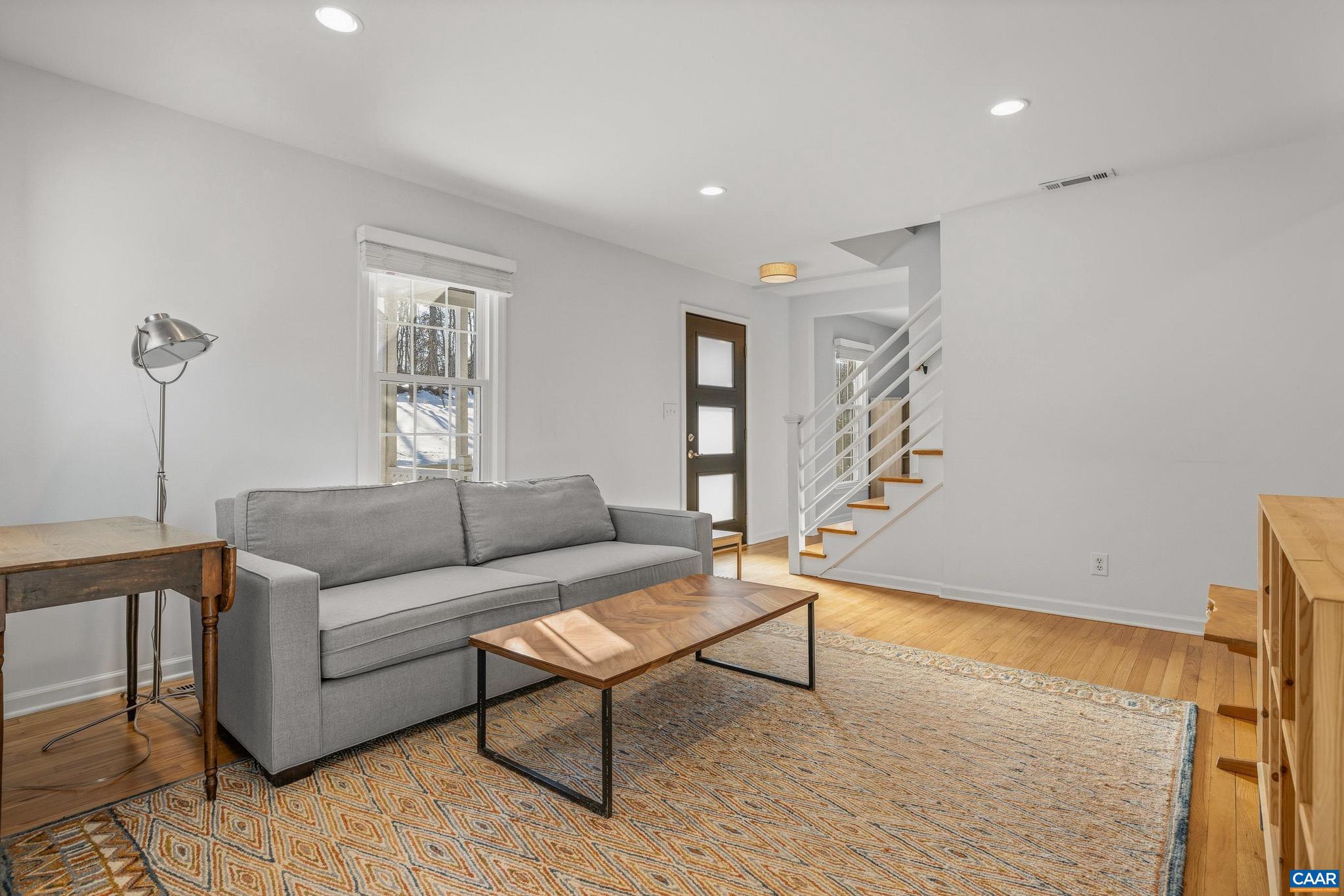 SPRING HILLS - Residential