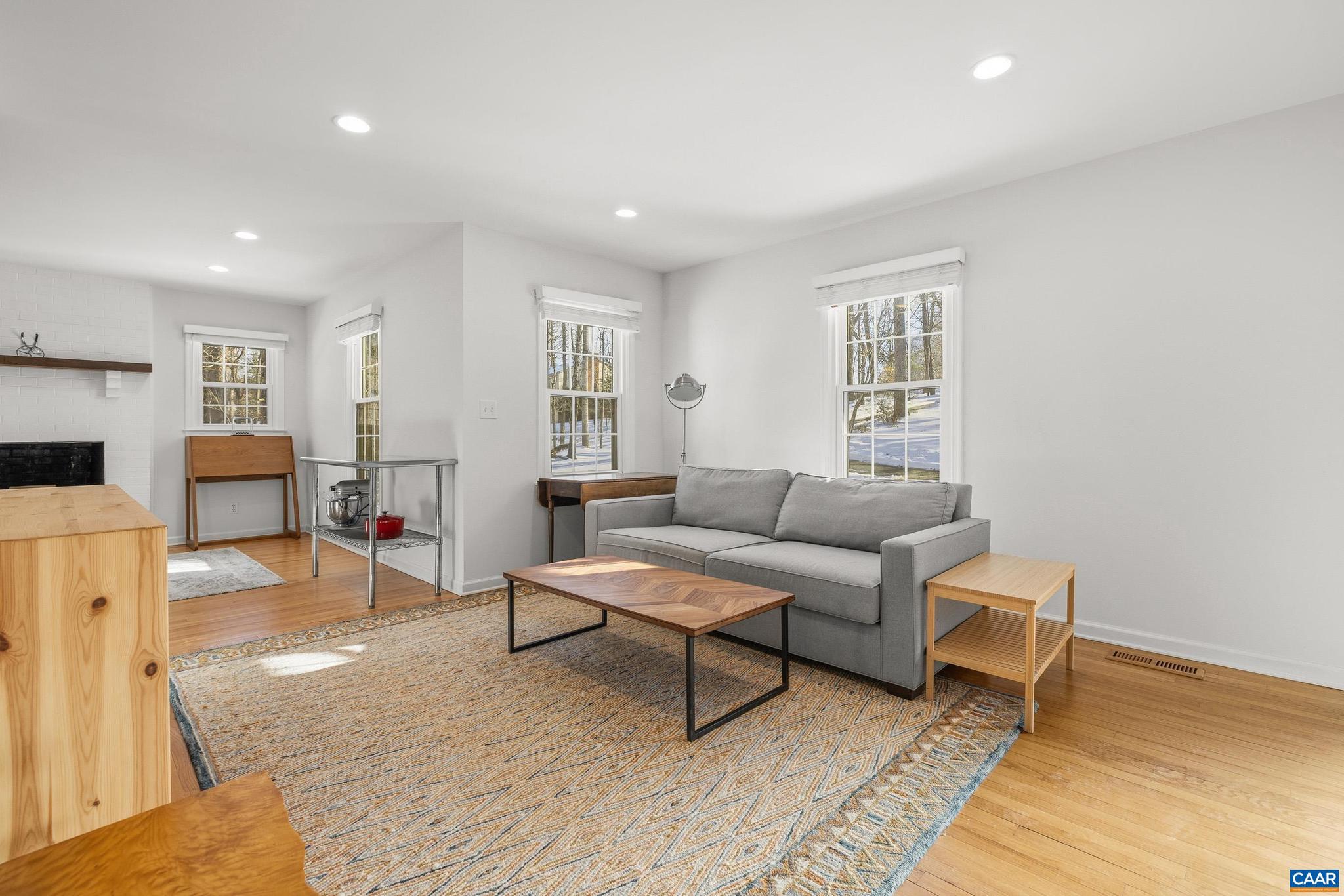 SPRING HILLS - Residential