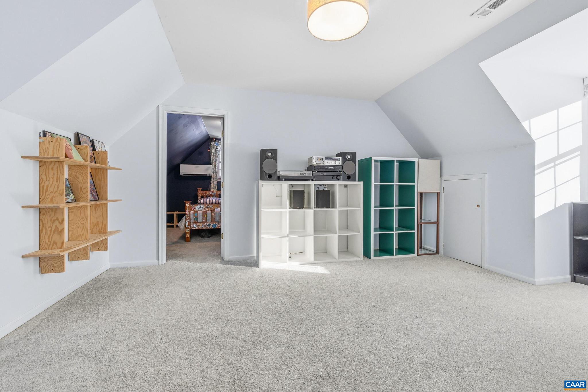 SPRING HILLS - Residential