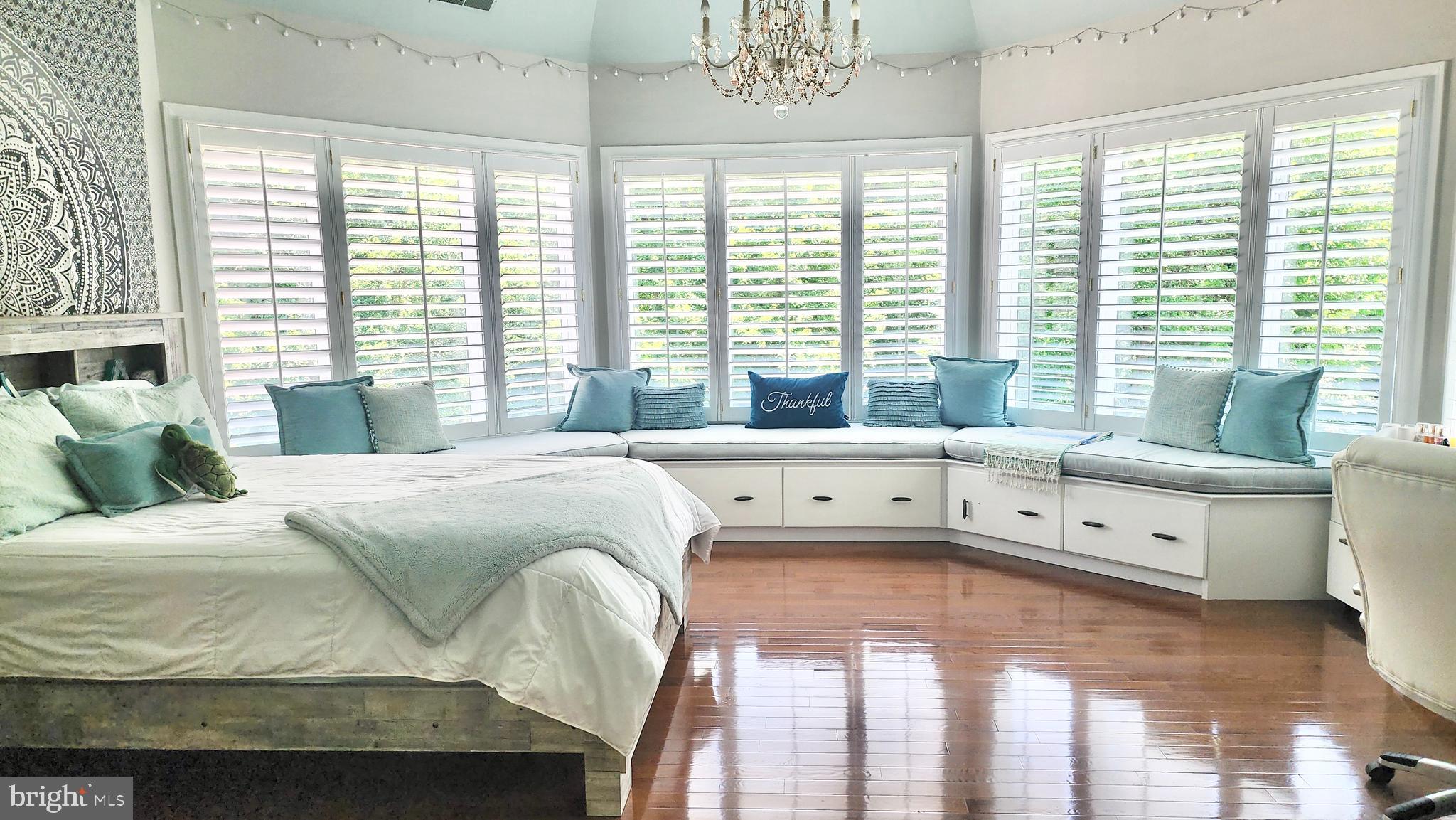 ESTATES OF LONGWOOD - Residential