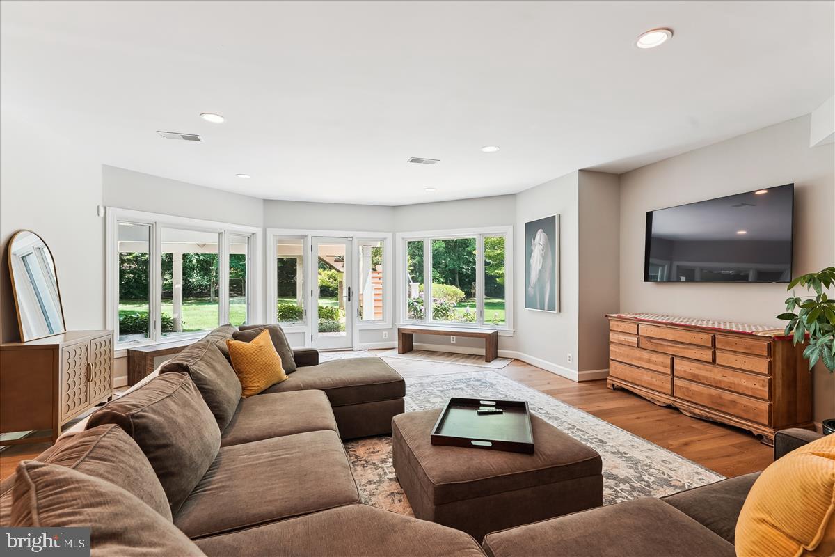 ESTATES OF LONGWOOD - Residential