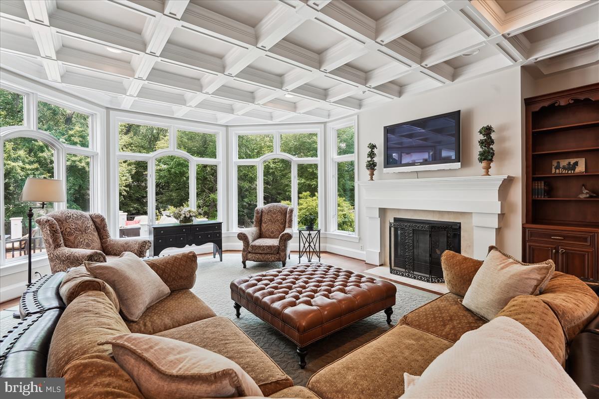 ESTATES OF LONGWOOD - Residential