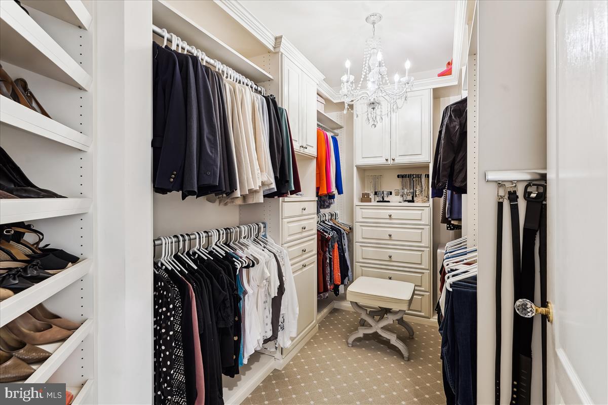 ESTATES OF LONGWOOD - Residential