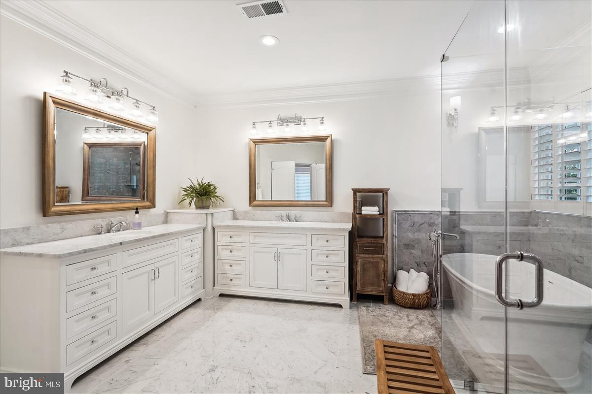 ESTATES OF LONGWOOD - Residential