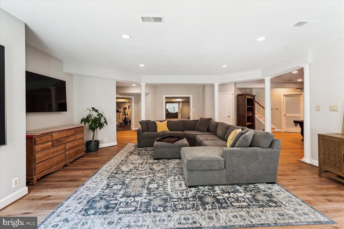 ESTATES OF LONGWOOD - Residential