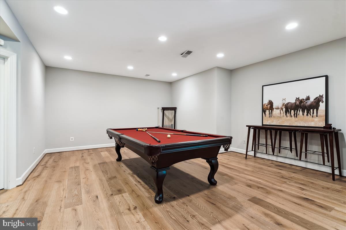 ESTATES OF LONGWOOD - Residential