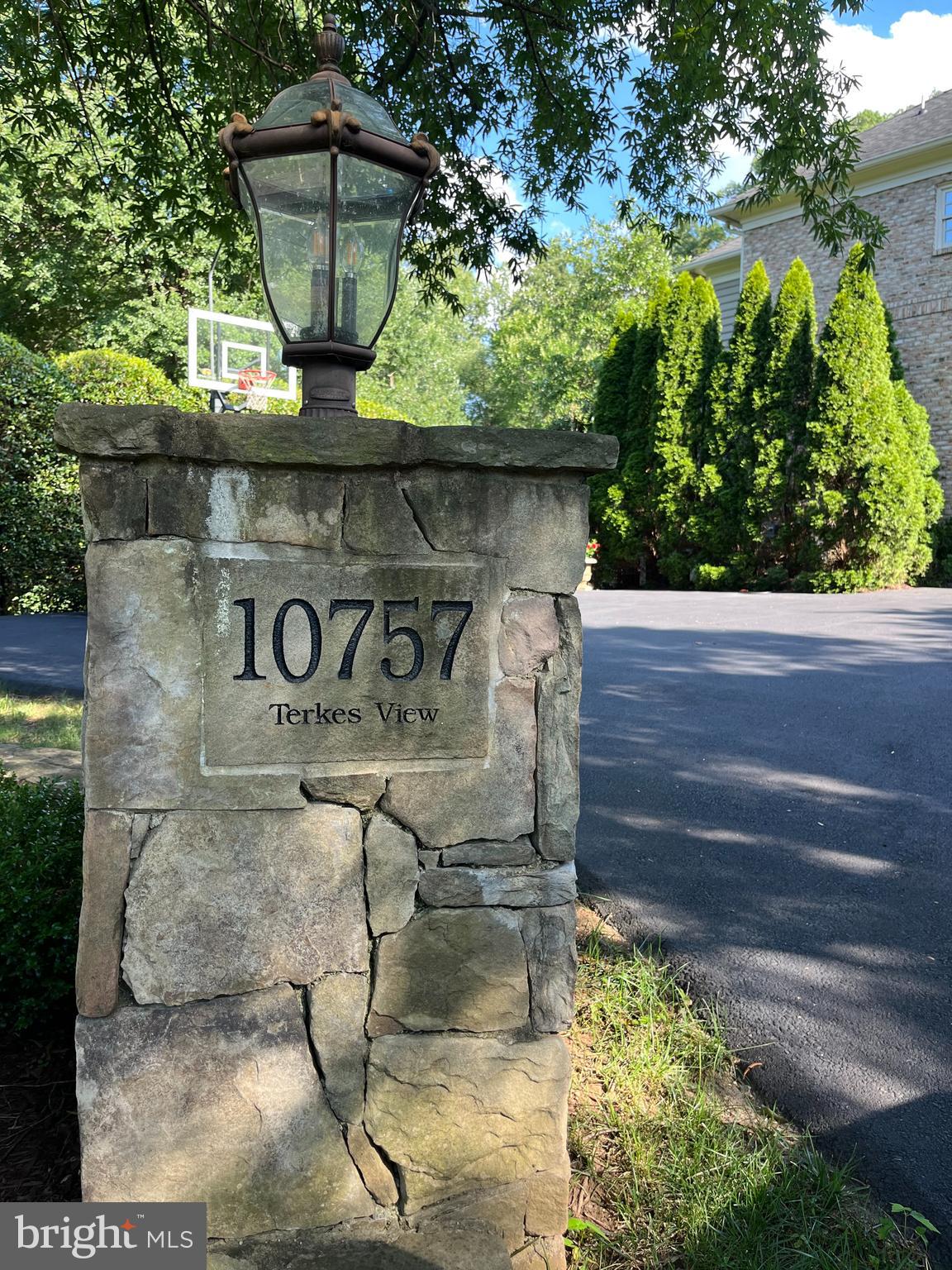 ESTATES OF LONGWOOD - Residential