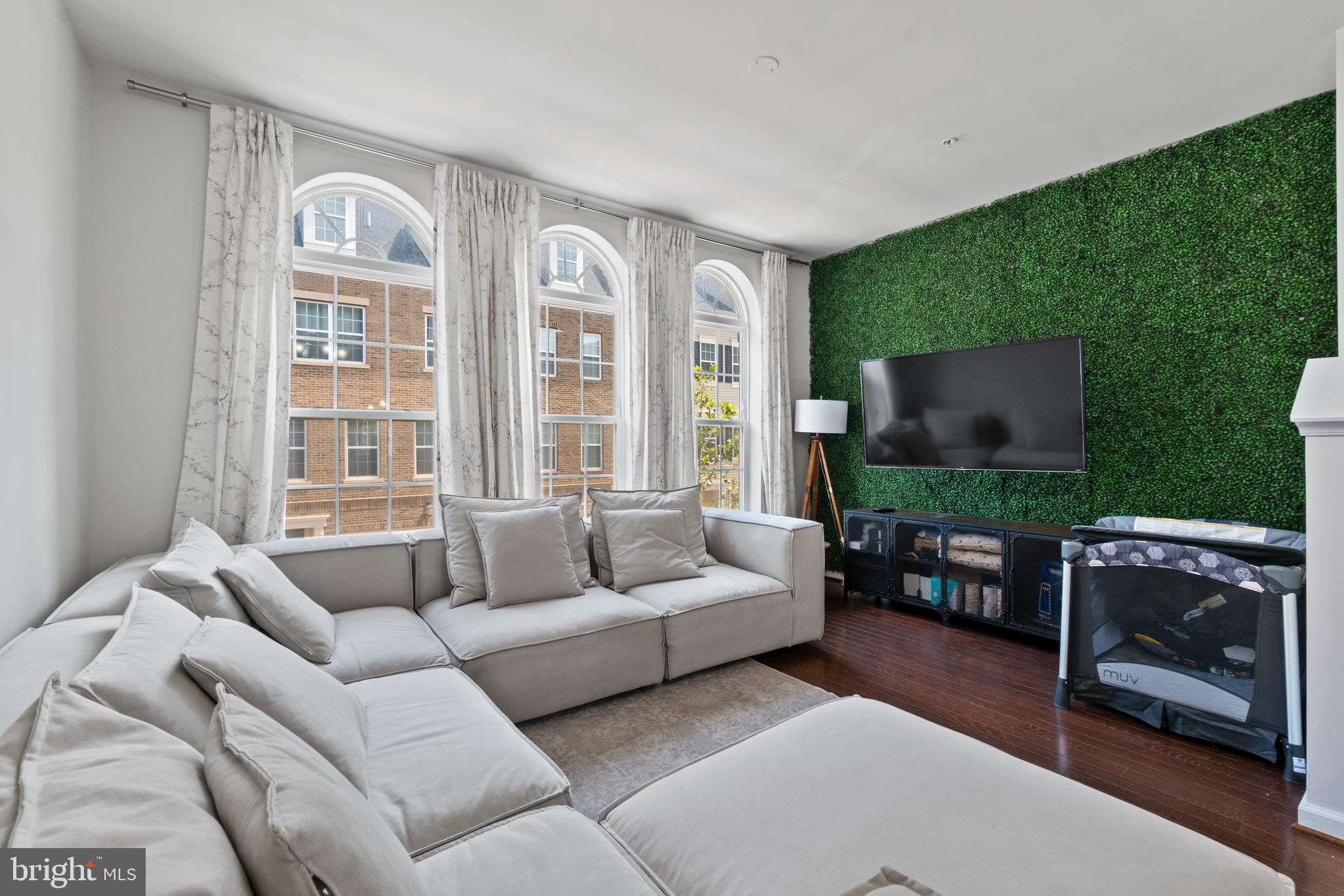 BRICK YARD STATION - Residential