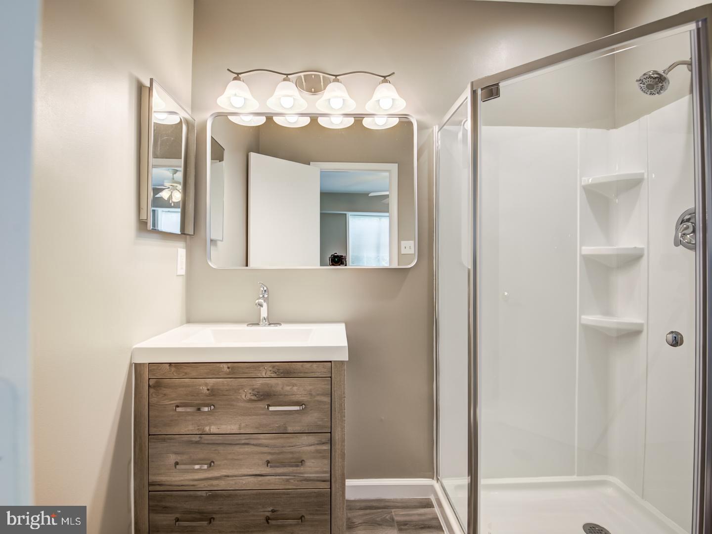 SURREY AT MANCHESTER LAKES - Residential Lease