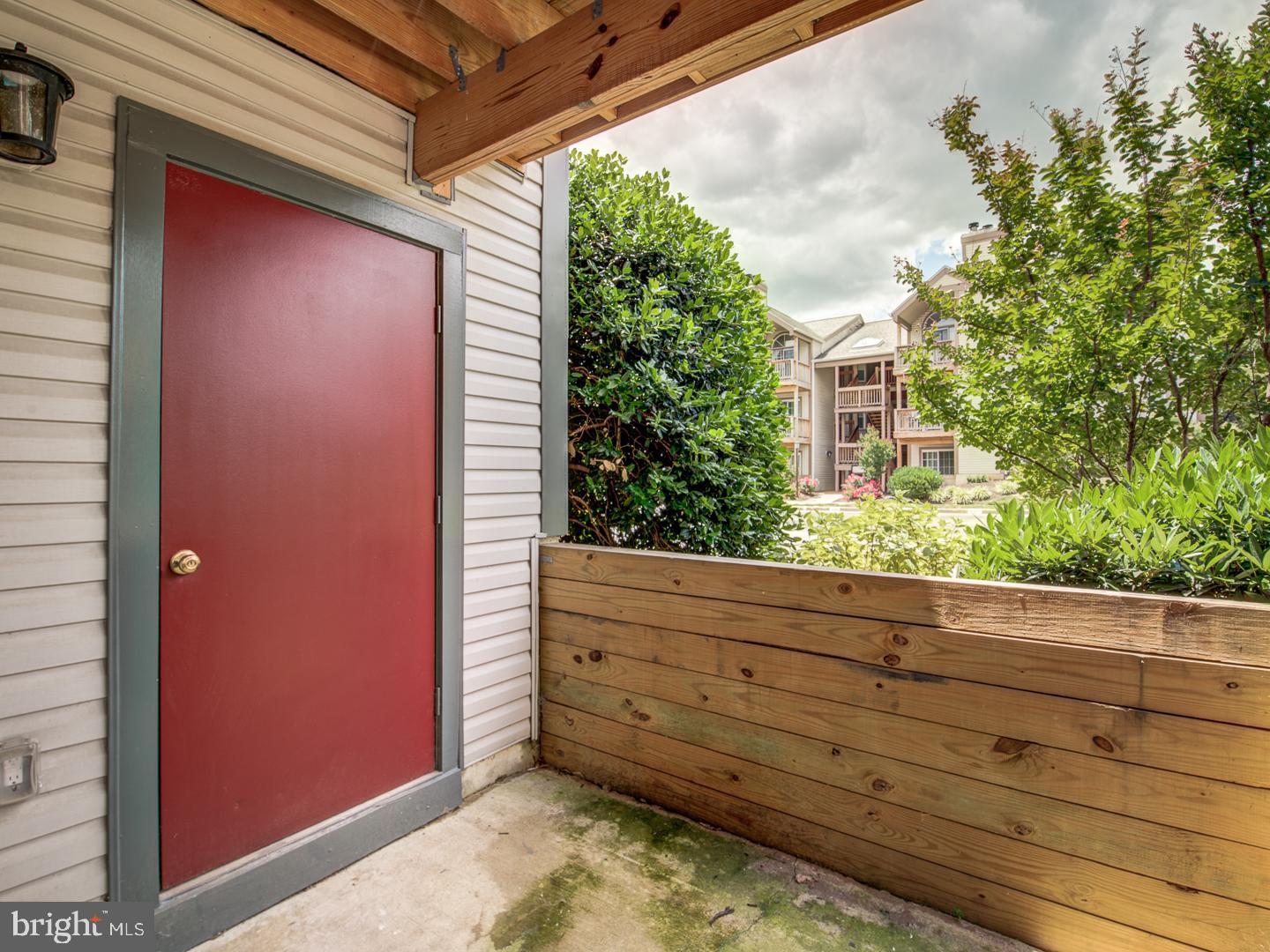 SURREY AT MANCHESTER LAKES - Residential Lease
