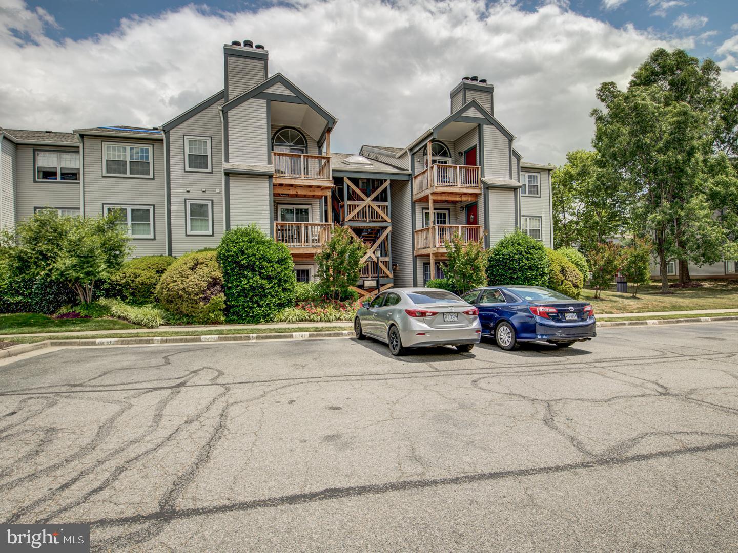 SURREY AT MANCHESTER LAKES - Residential Lease