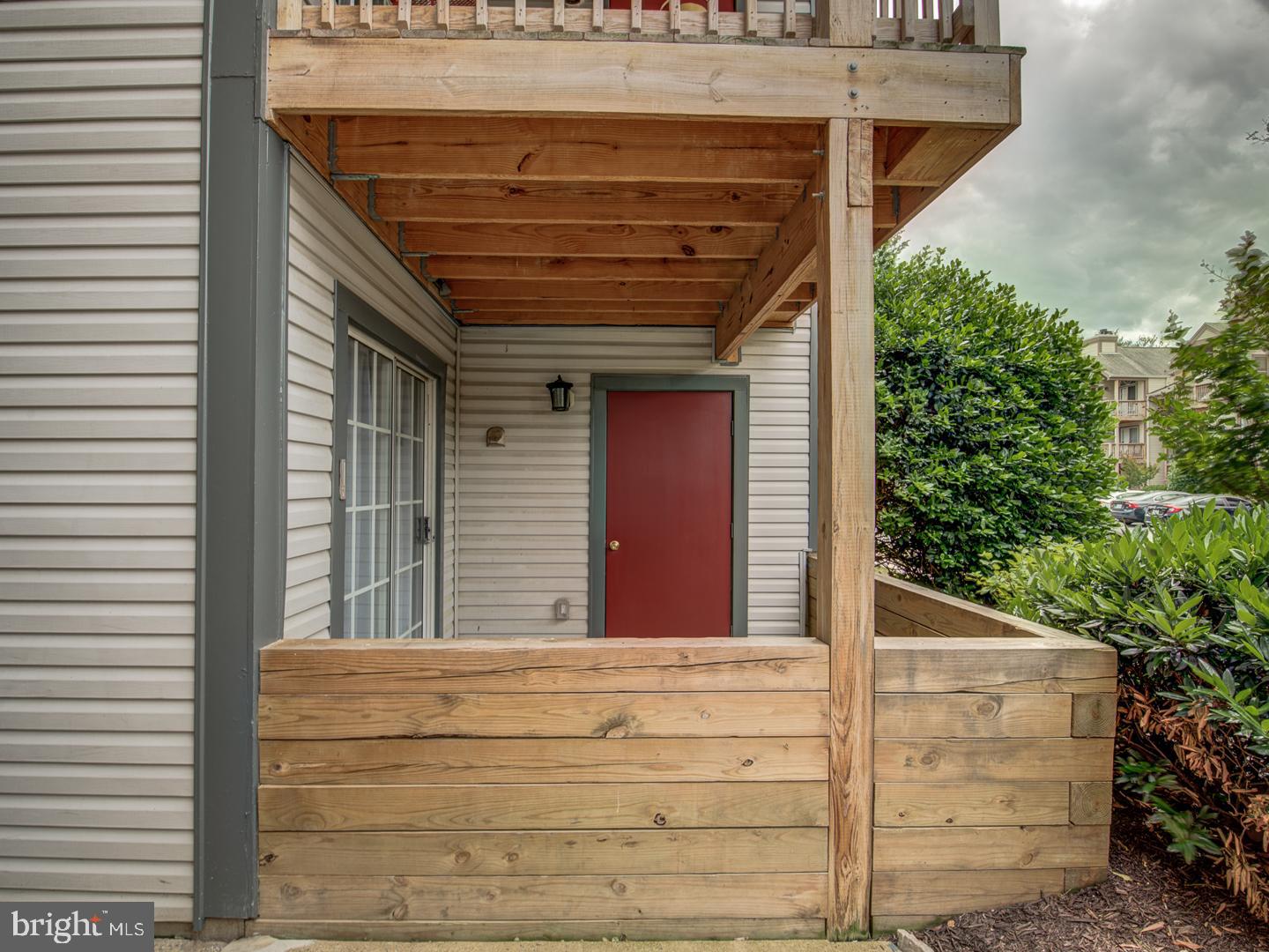 SURREY AT MANCHESTER LAKES - Residential Lease