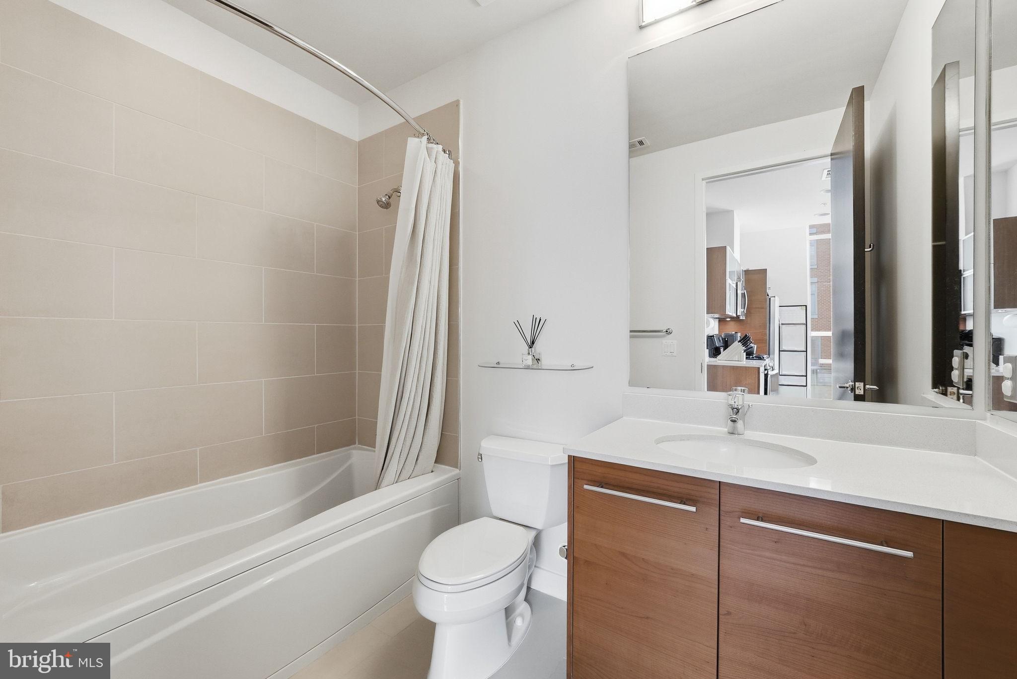 RESTON TOWN CENTER - Residential