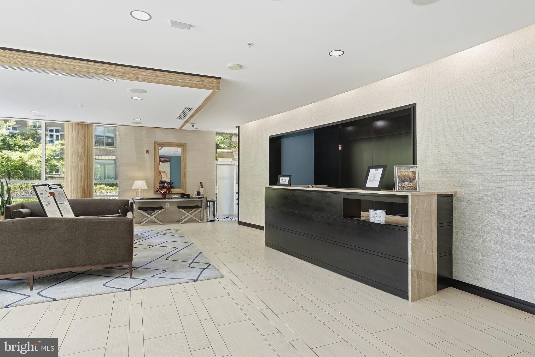 RESTON TOWN CENTER - Residential