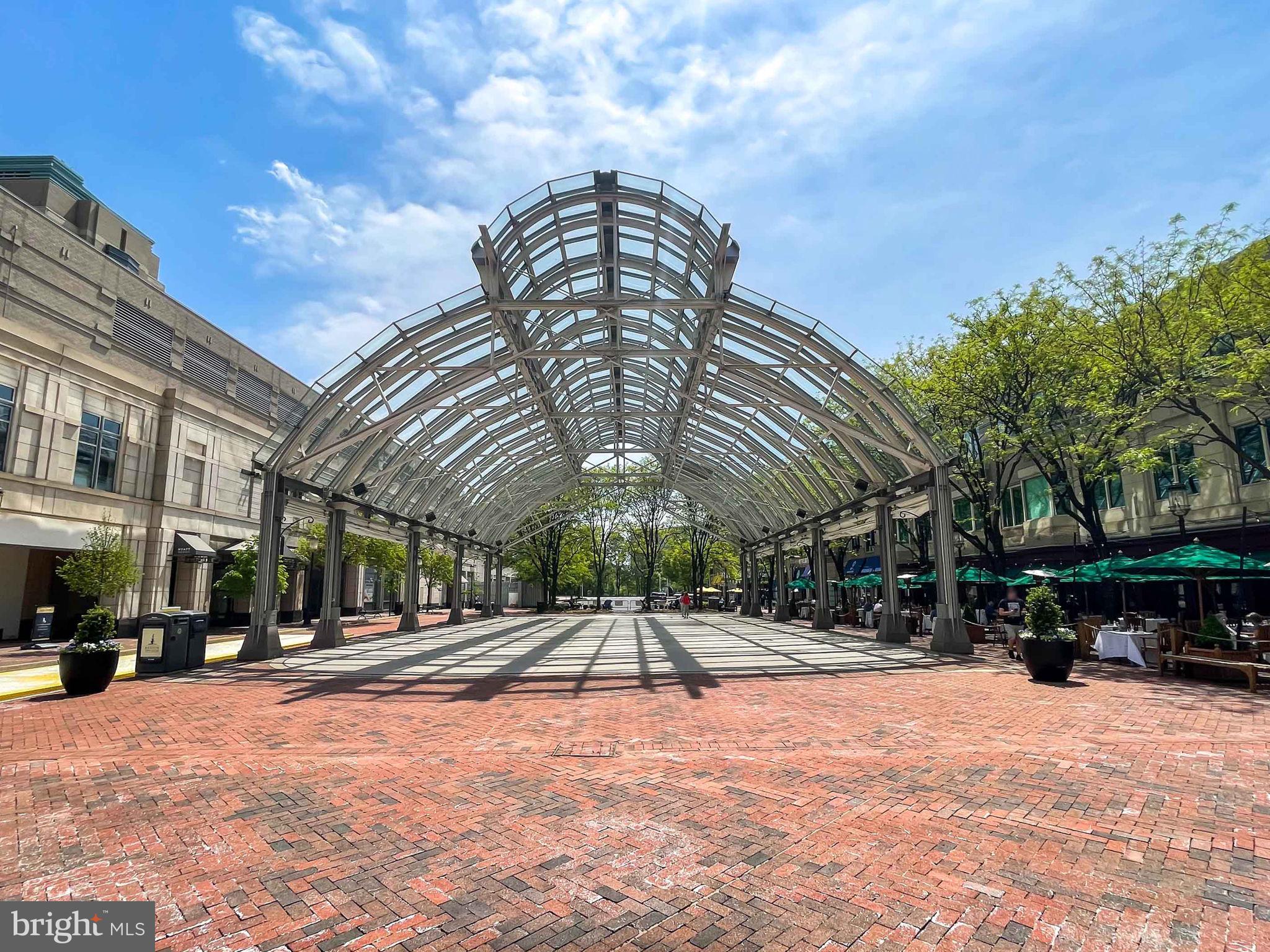 RESTON TOWN CENTER - Residential