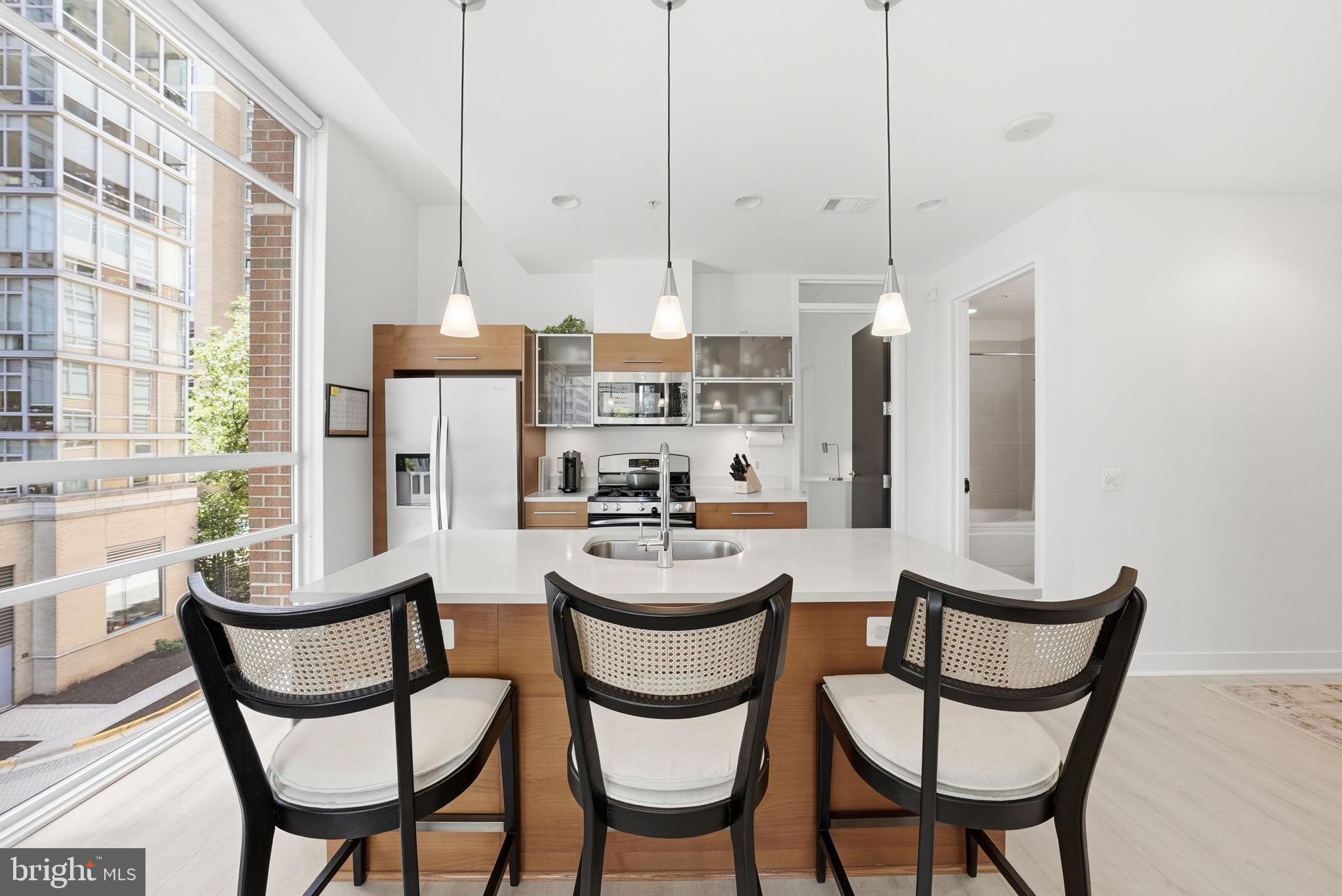 RESTON TOWN CENTER - Residential