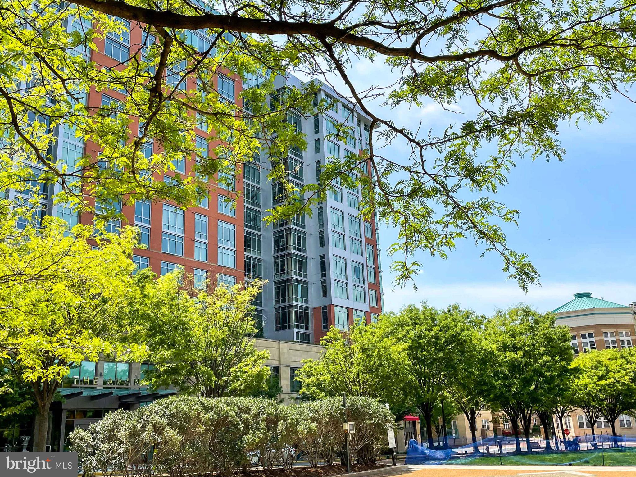 RESTON TOWN CENTER - Residential