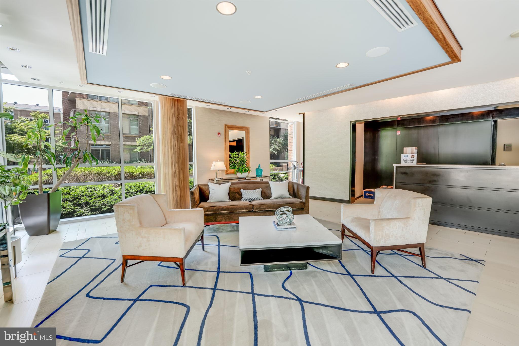 RESTON TOWN CENTER - Residential