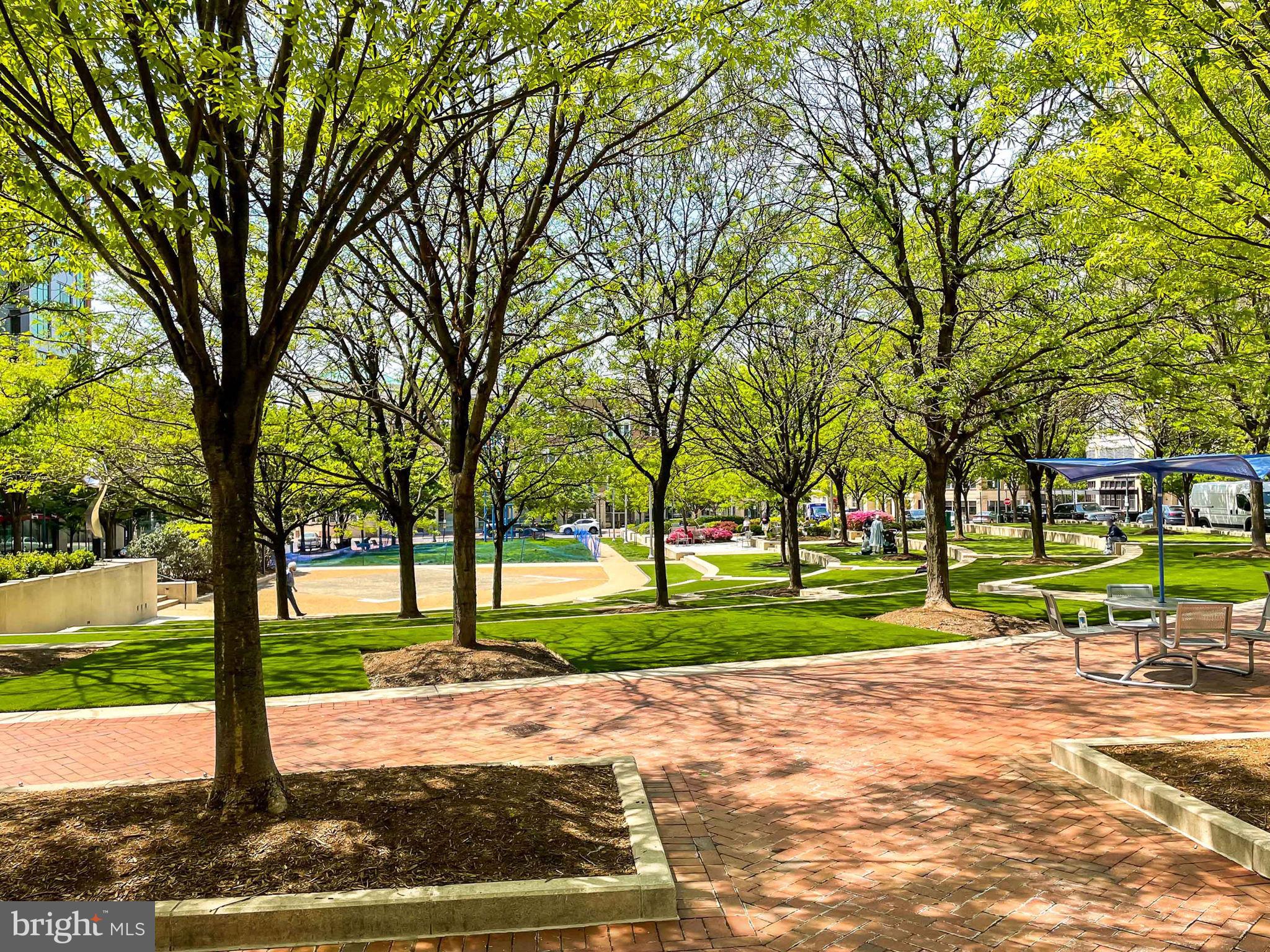 RESTON TOWN CENTER - Residential