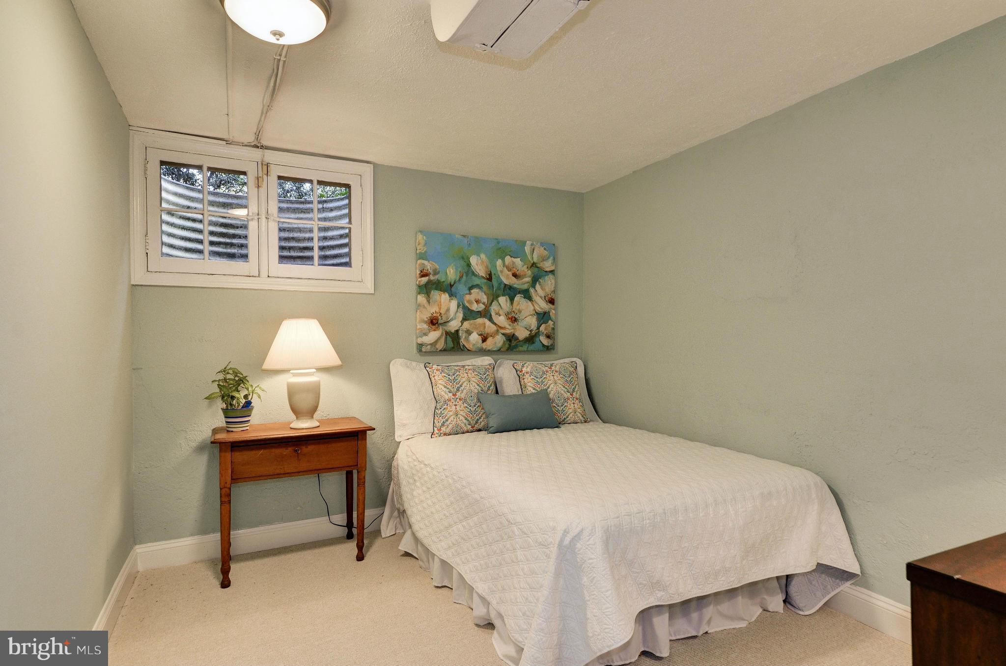 WESTMORELAND HILLS - Residential