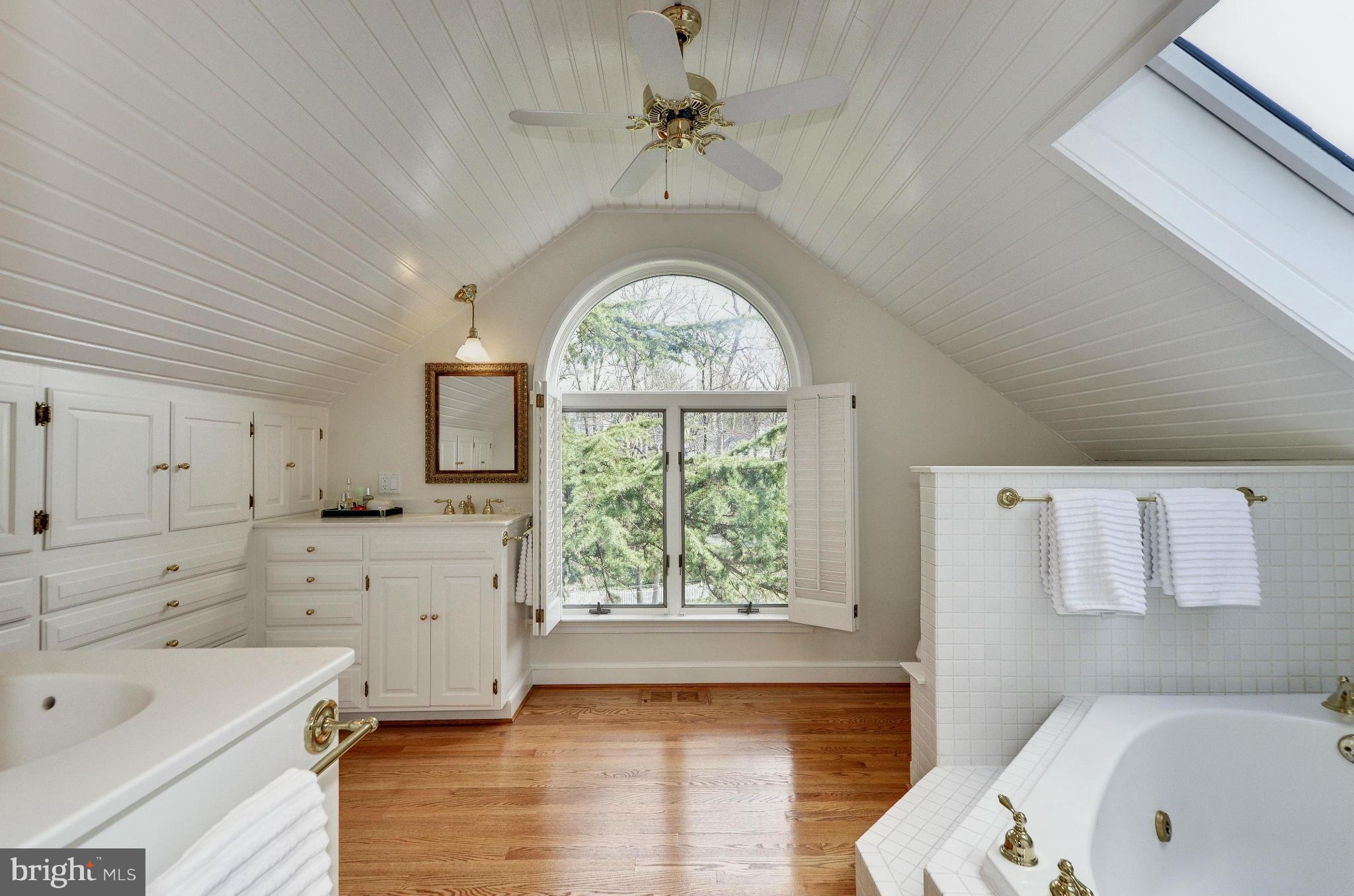 WESTMORELAND HILLS - Residential