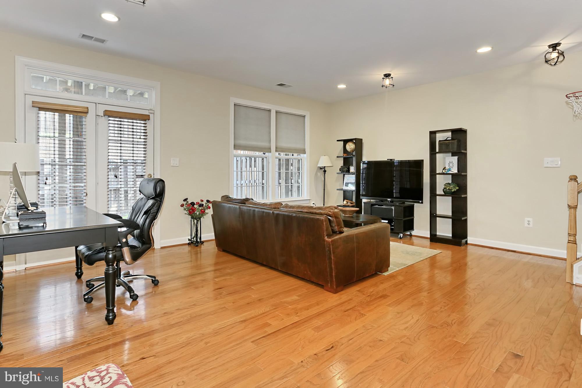 TOWELLS - Residential