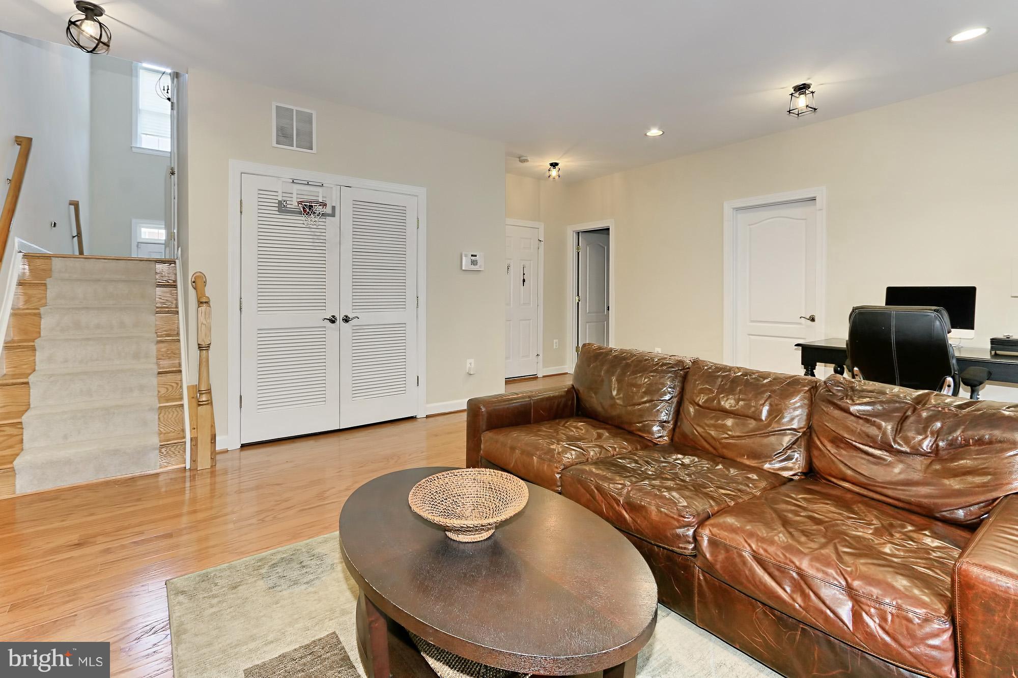 TOWELLS - Residential