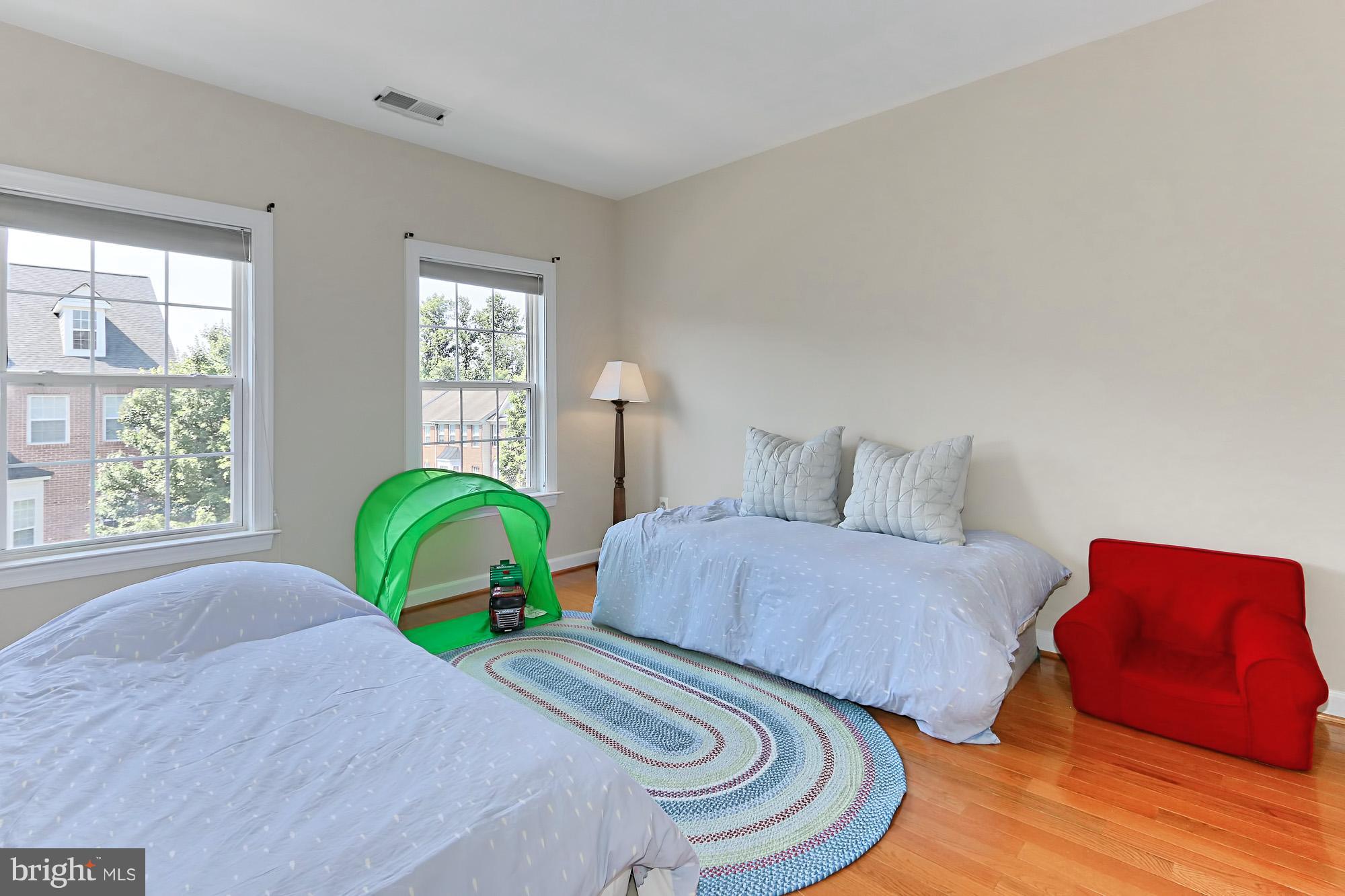 TOWELLS - Residential