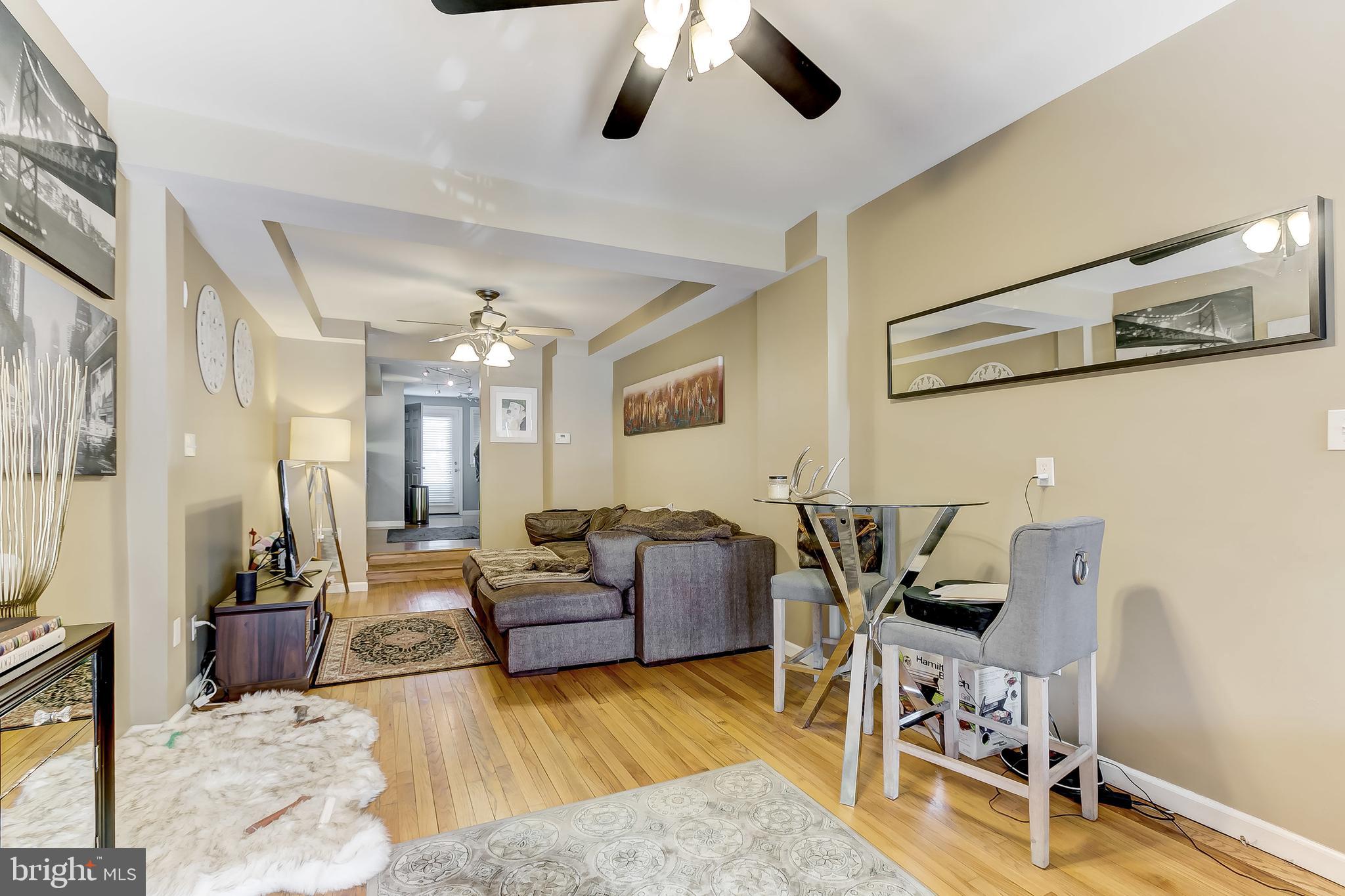 LOCUST POINT - Residential