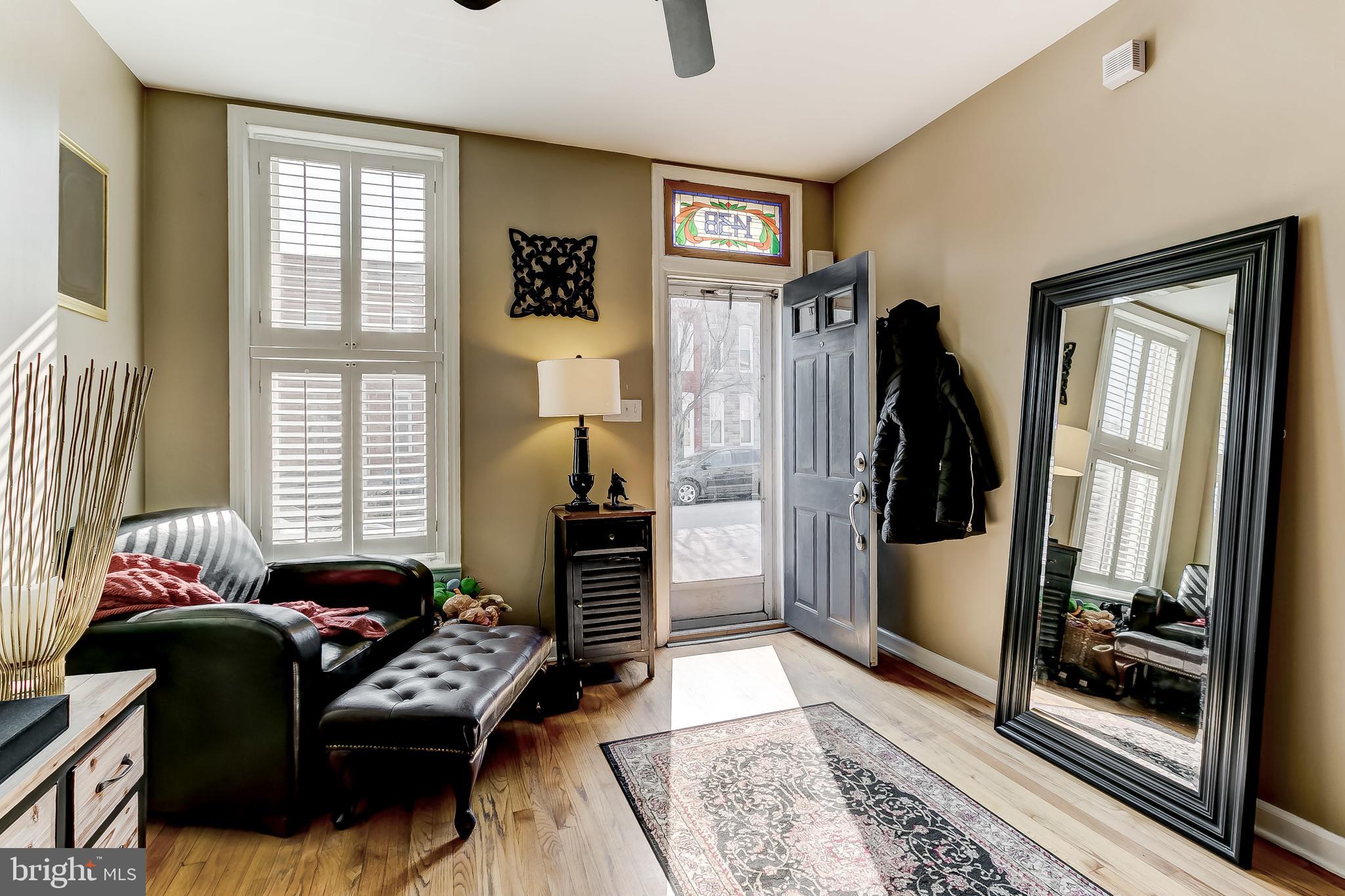 LOCUST POINT - Residential