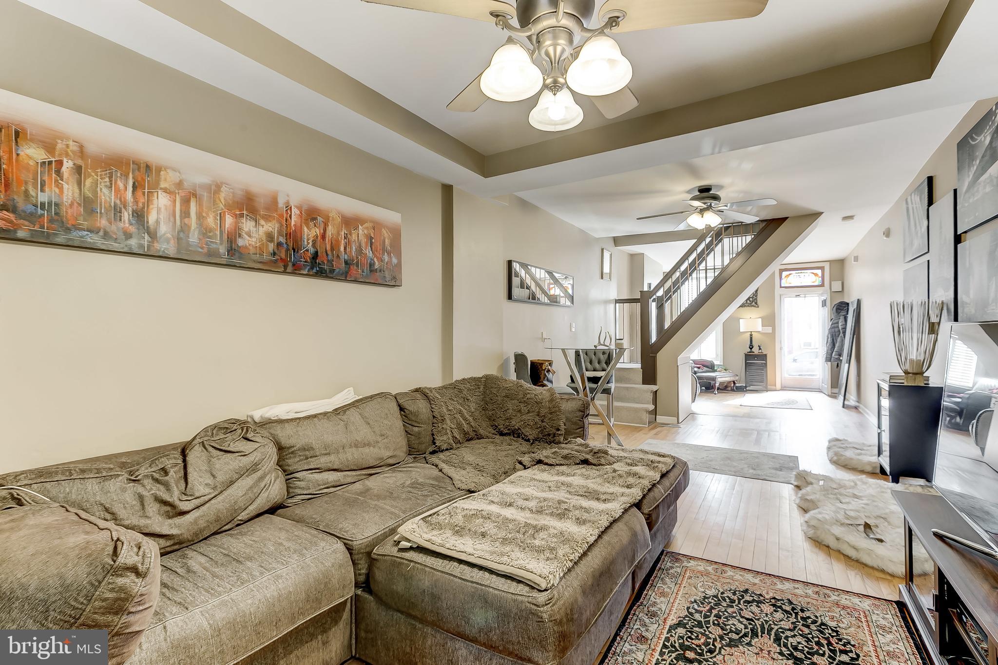 LOCUST POINT - Residential