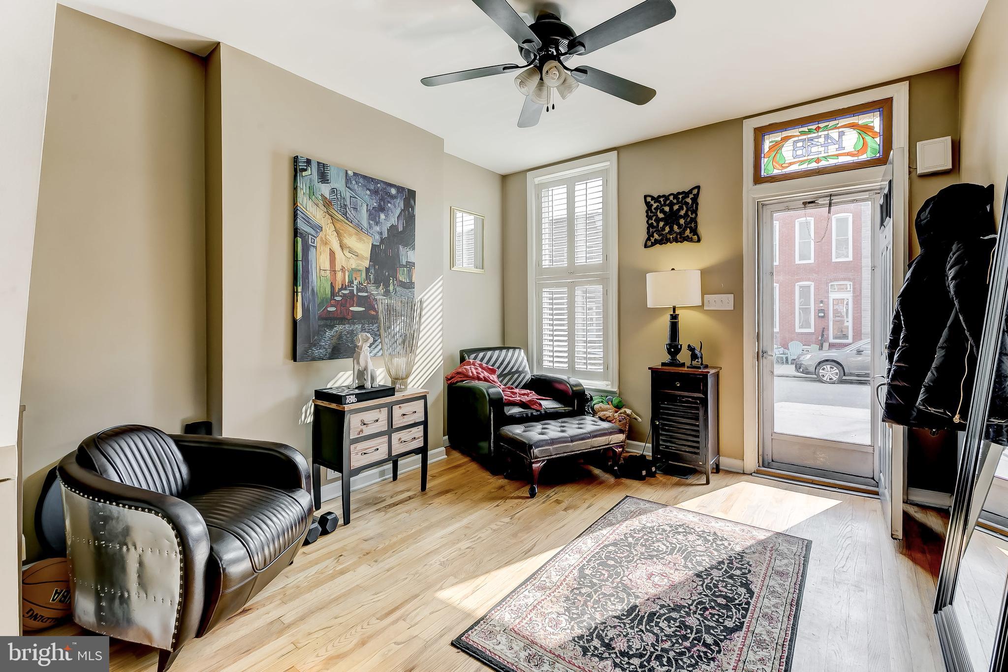 LOCUST POINT - Residential