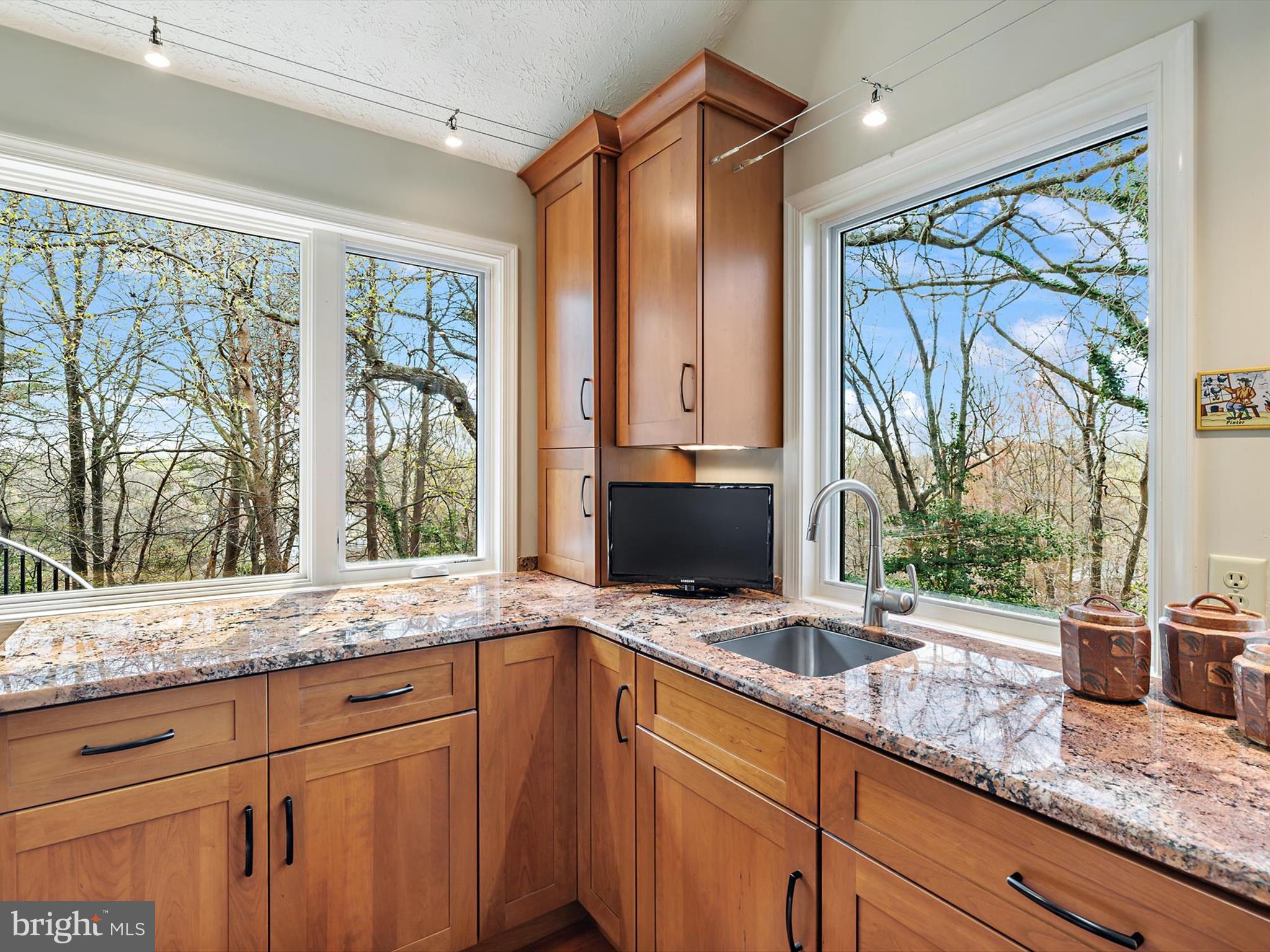 SHORE ACRES - Residential