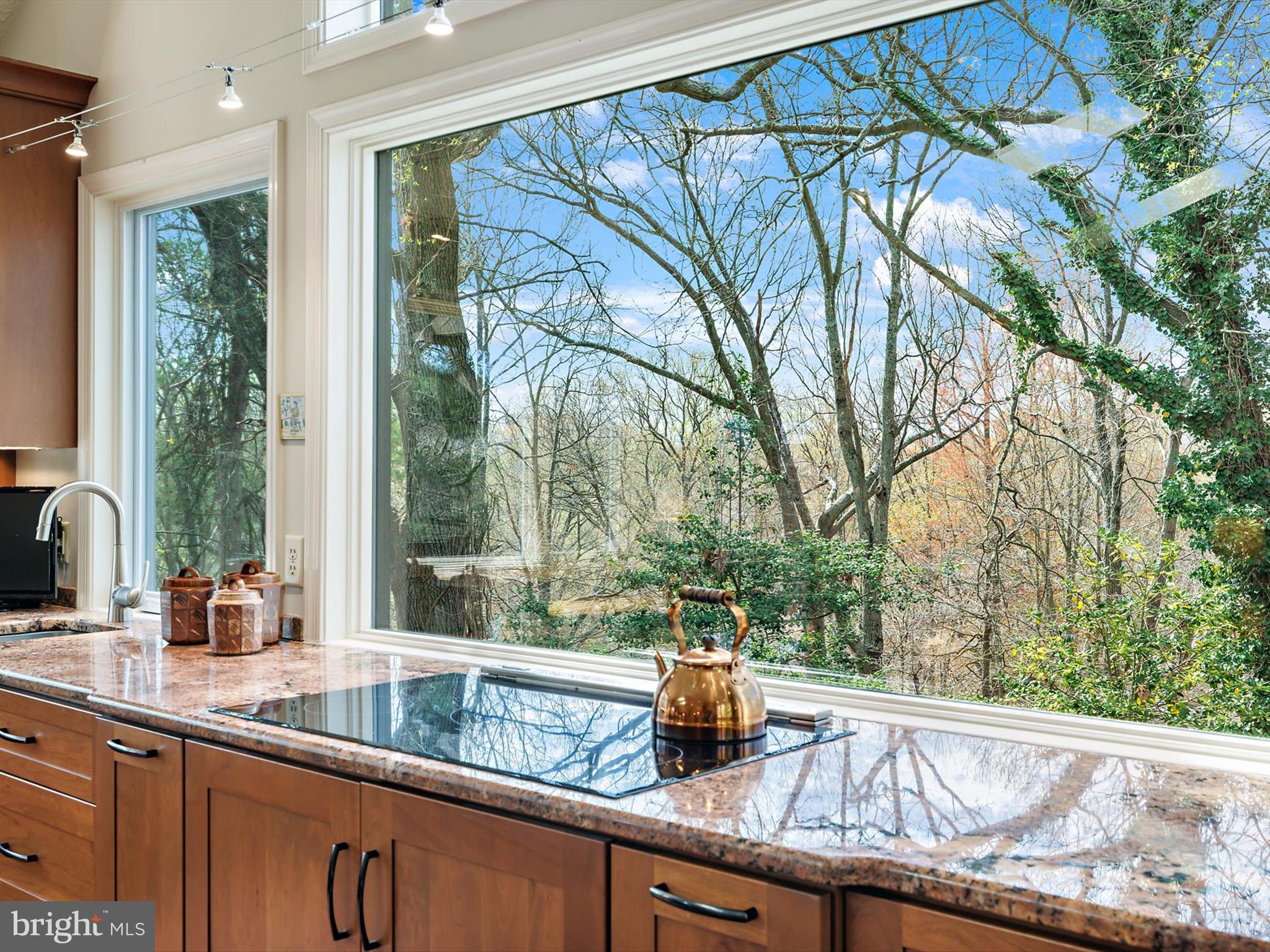 SHORE ACRES - Residential