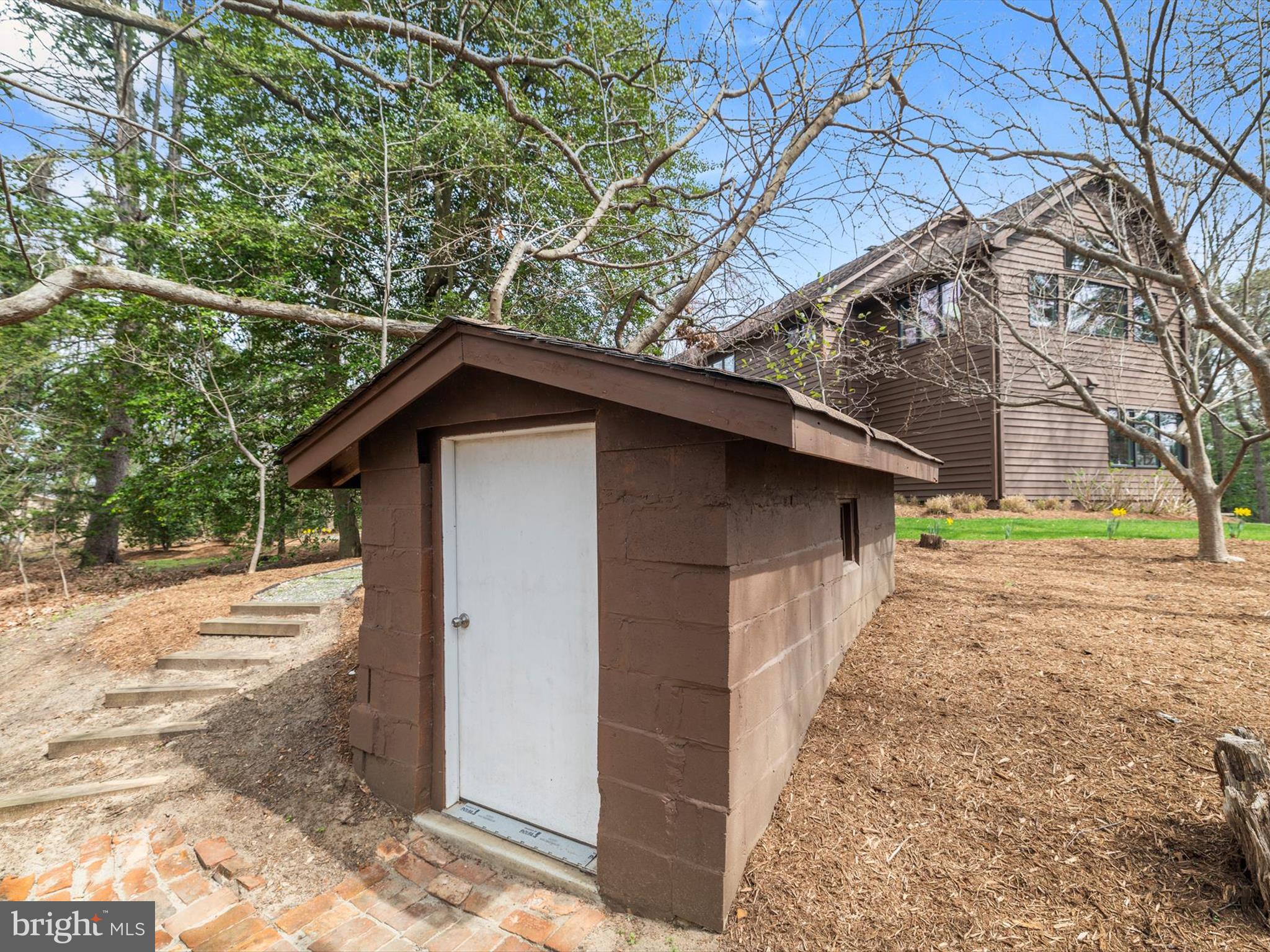 SHORE ACRES - Residential