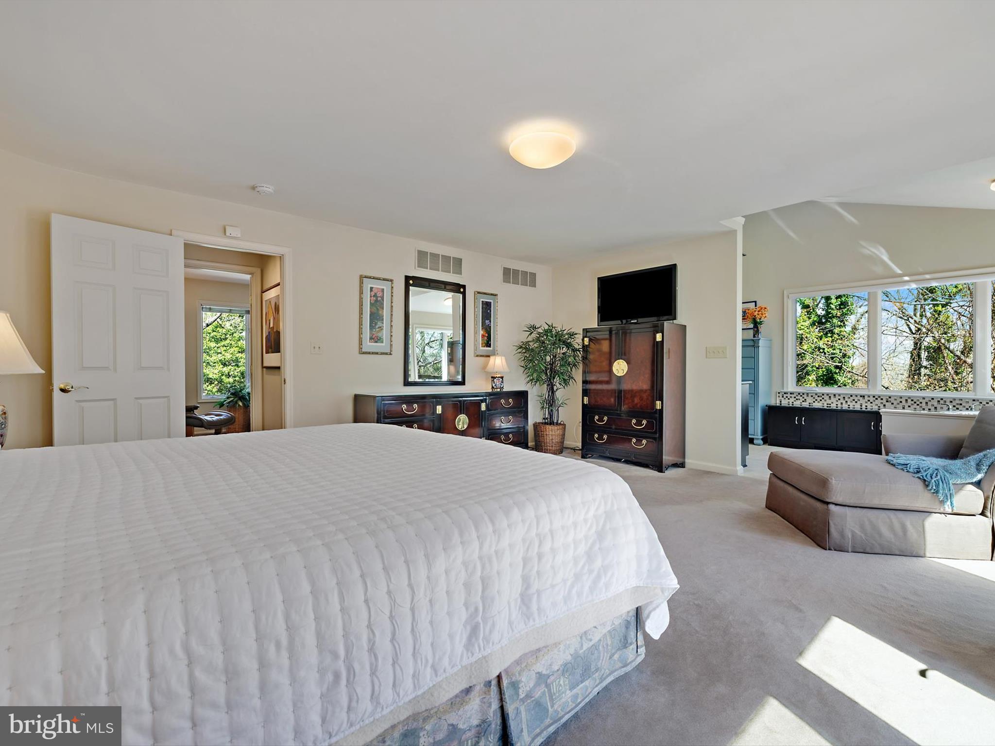 SHORE ACRES - Residential